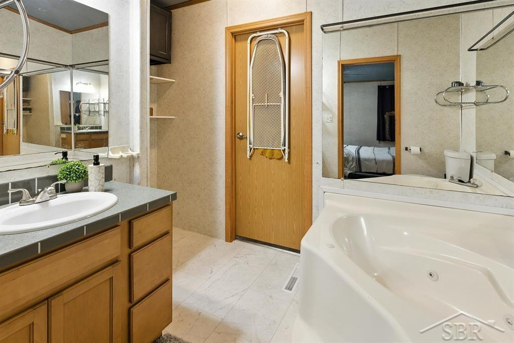 450 W Wackerly Road, Sanford, MI 48657 — Photo 16