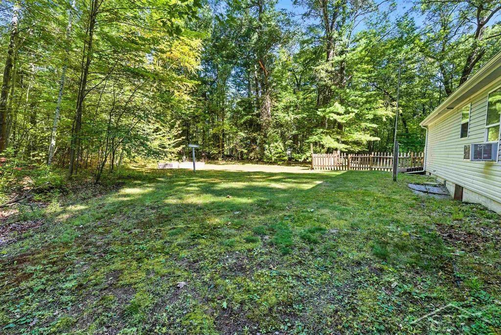 450 W Wackerly Road, Sanford, MI 48657 — Photo 26