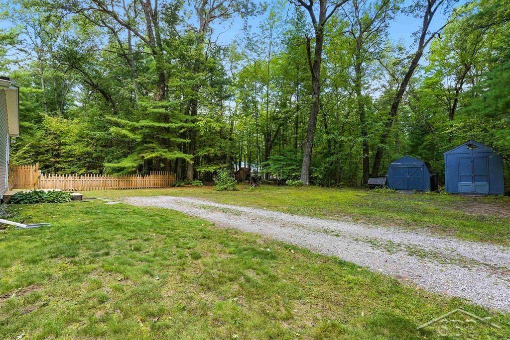 450 W Wackerly Road, Sanford, MI 48657 — Photo 33