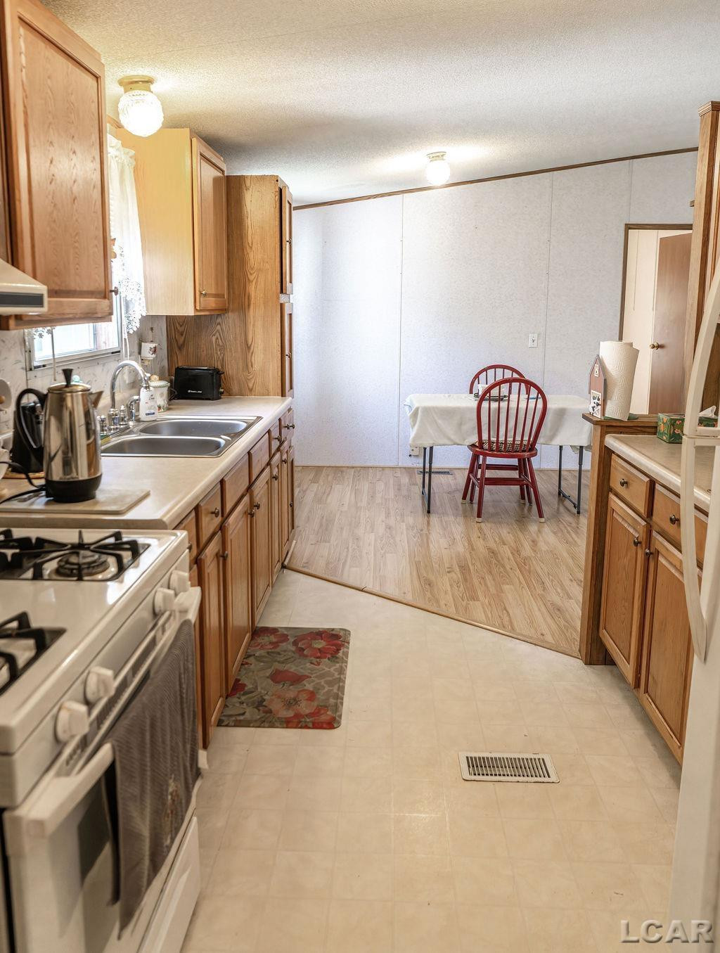 1291 N Somerset Road, Hudson, MI 49247 — Photo 15