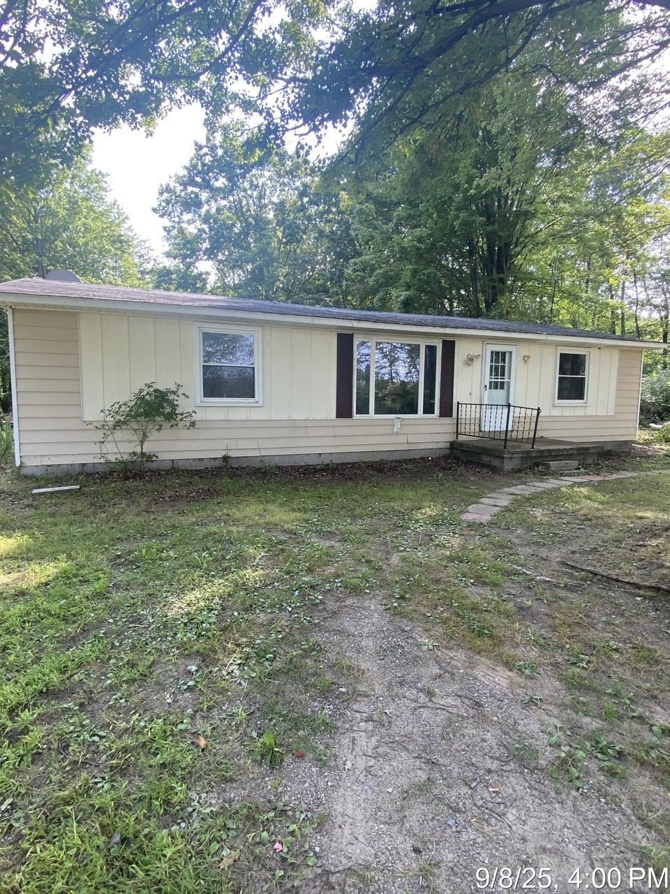 3284 Swinson Road, Rhodes, MI 48652 — front exterior