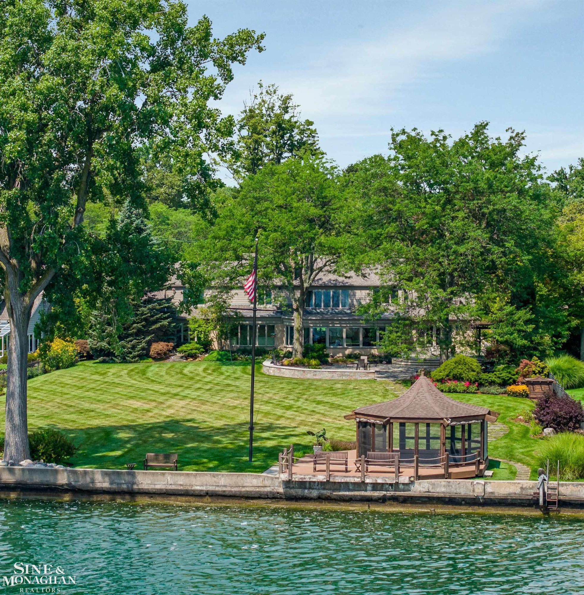 15230 Windmill Pointe Drive, Grosse Pointe Park, MI 48230 — Photo 4
