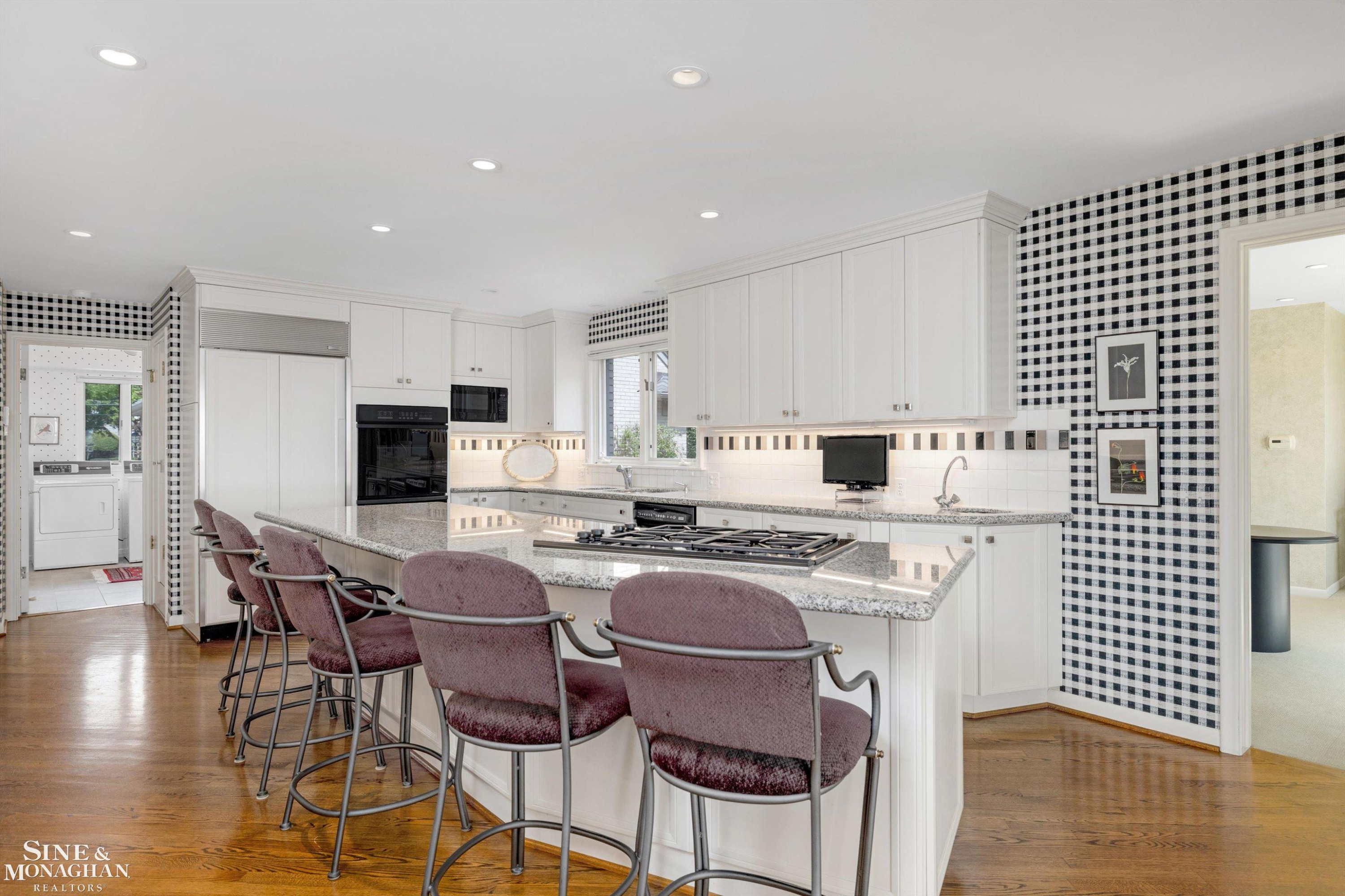 15230 Windmill Pointe Drive, Grosse Pointe Park, MI 48230 — Photo 18