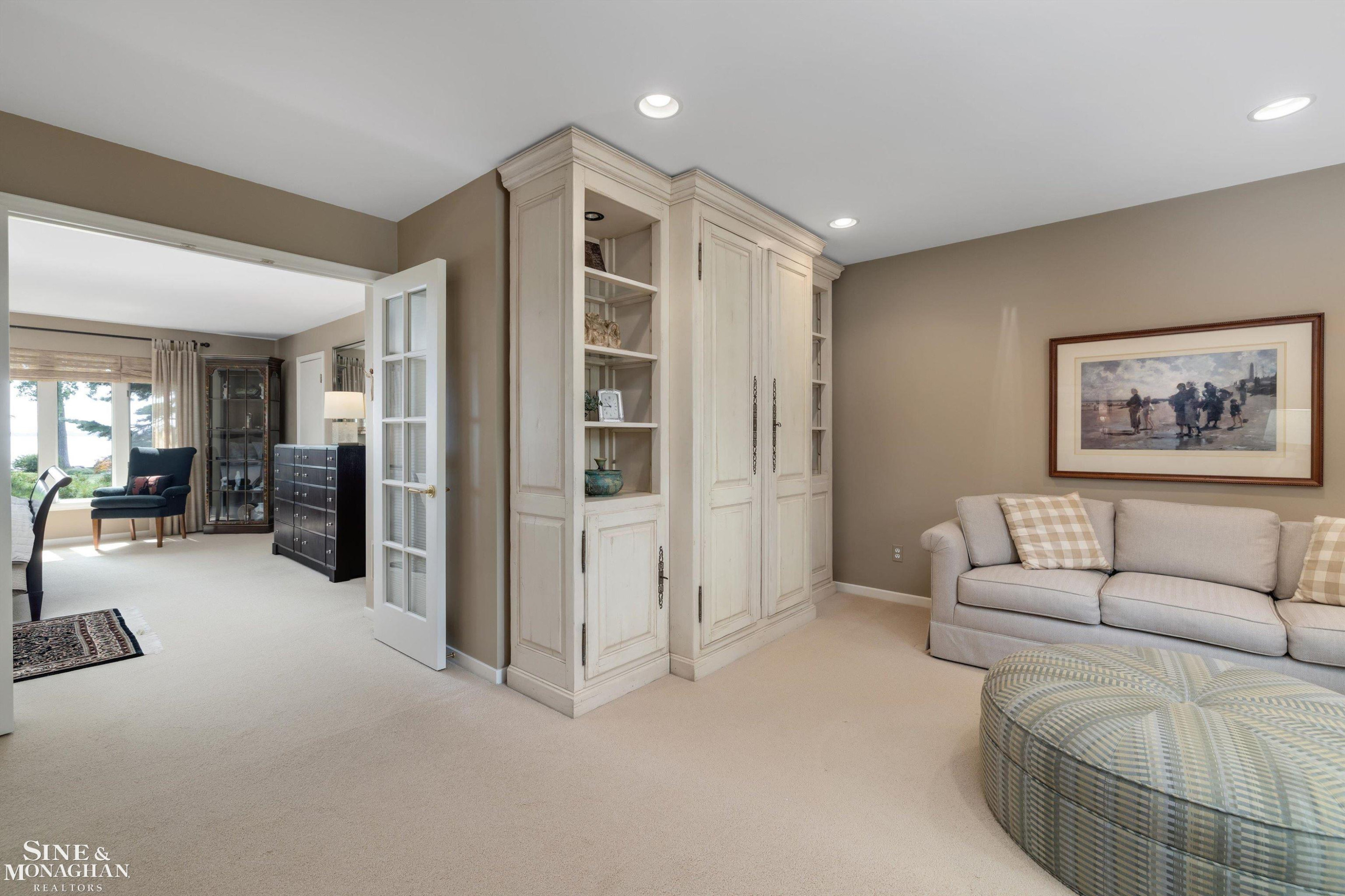 15230 Windmill Pointe Drive, Grosse Pointe Park, MI 48230 — Photo 35