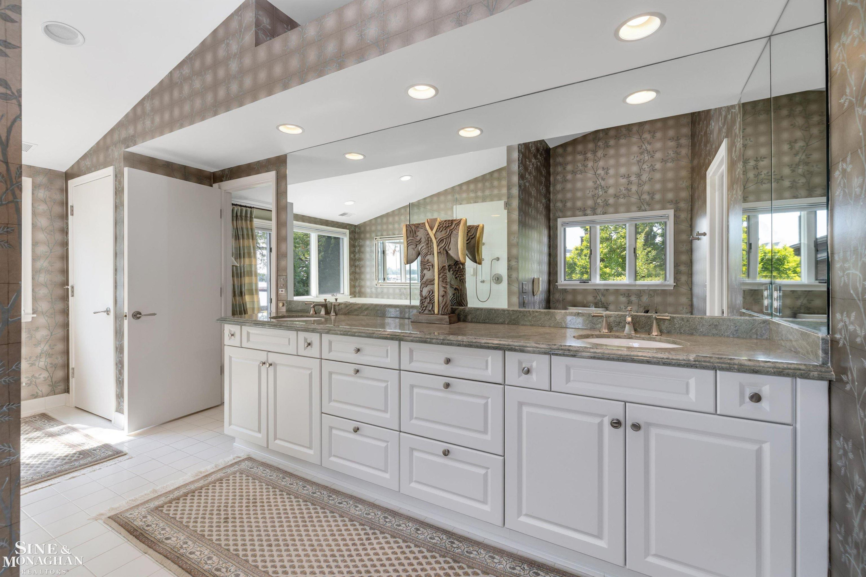 15230 Windmill Pointe Drive, Grosse Pointe Park, MI 48230 — Photo 44