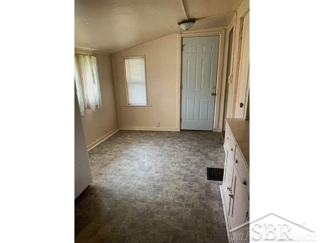 800 W Remington Street, Saginaw, MI 48602 — Photo 12