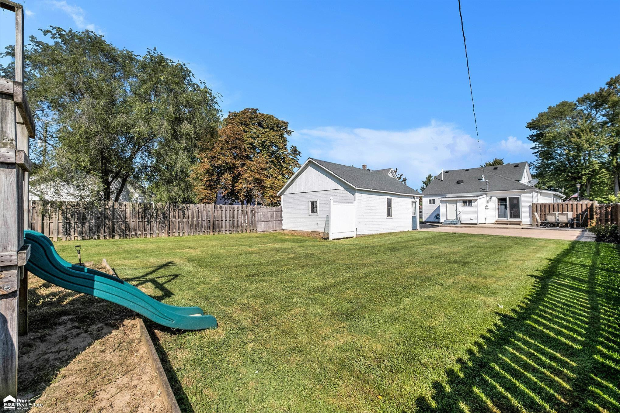 9456 Genesee Street, New Lothrop, MI 48460 — Photo 15