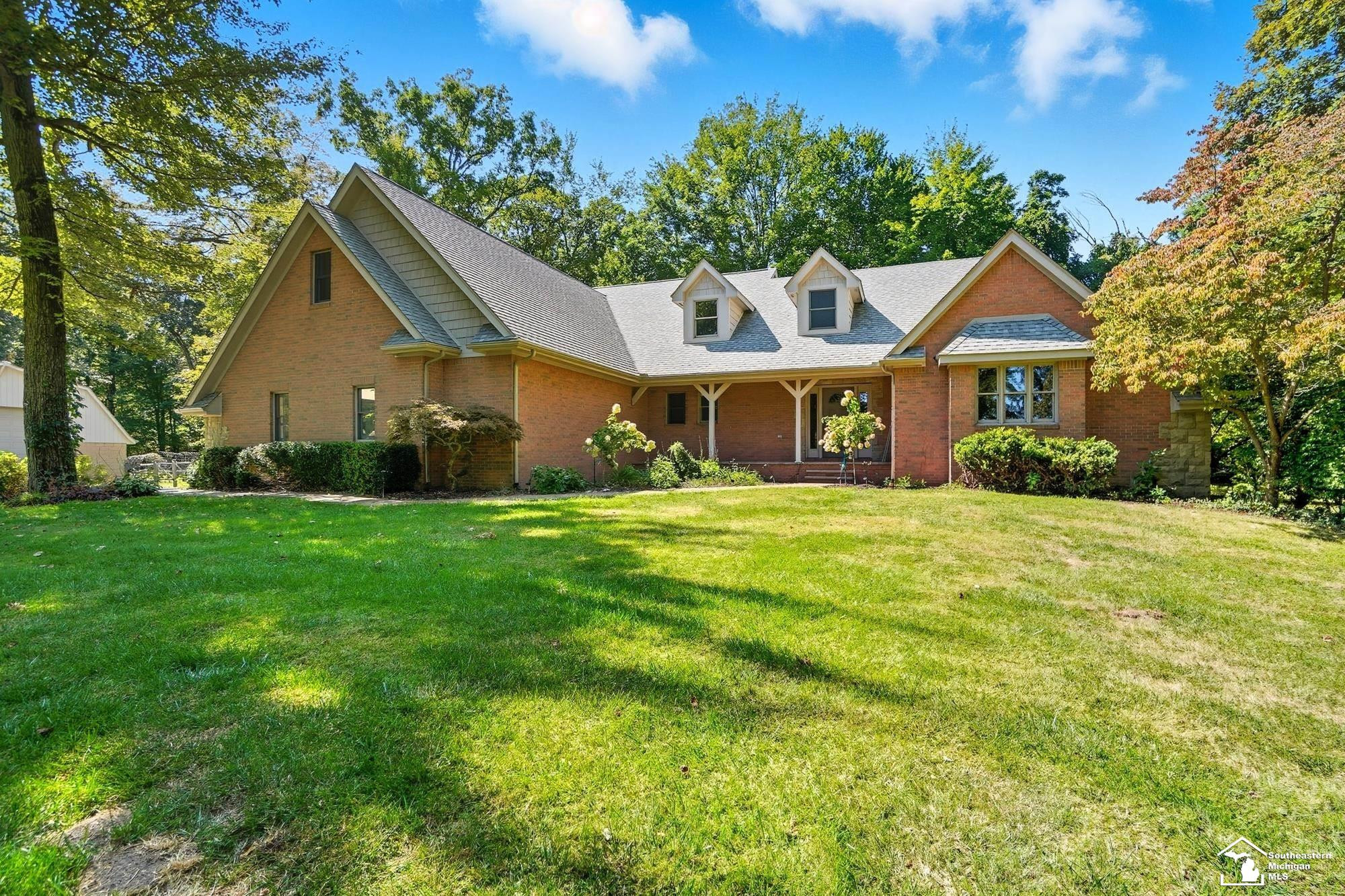 2200 Meanwell Rd Road, Dundee, MI 48131 — front exterior