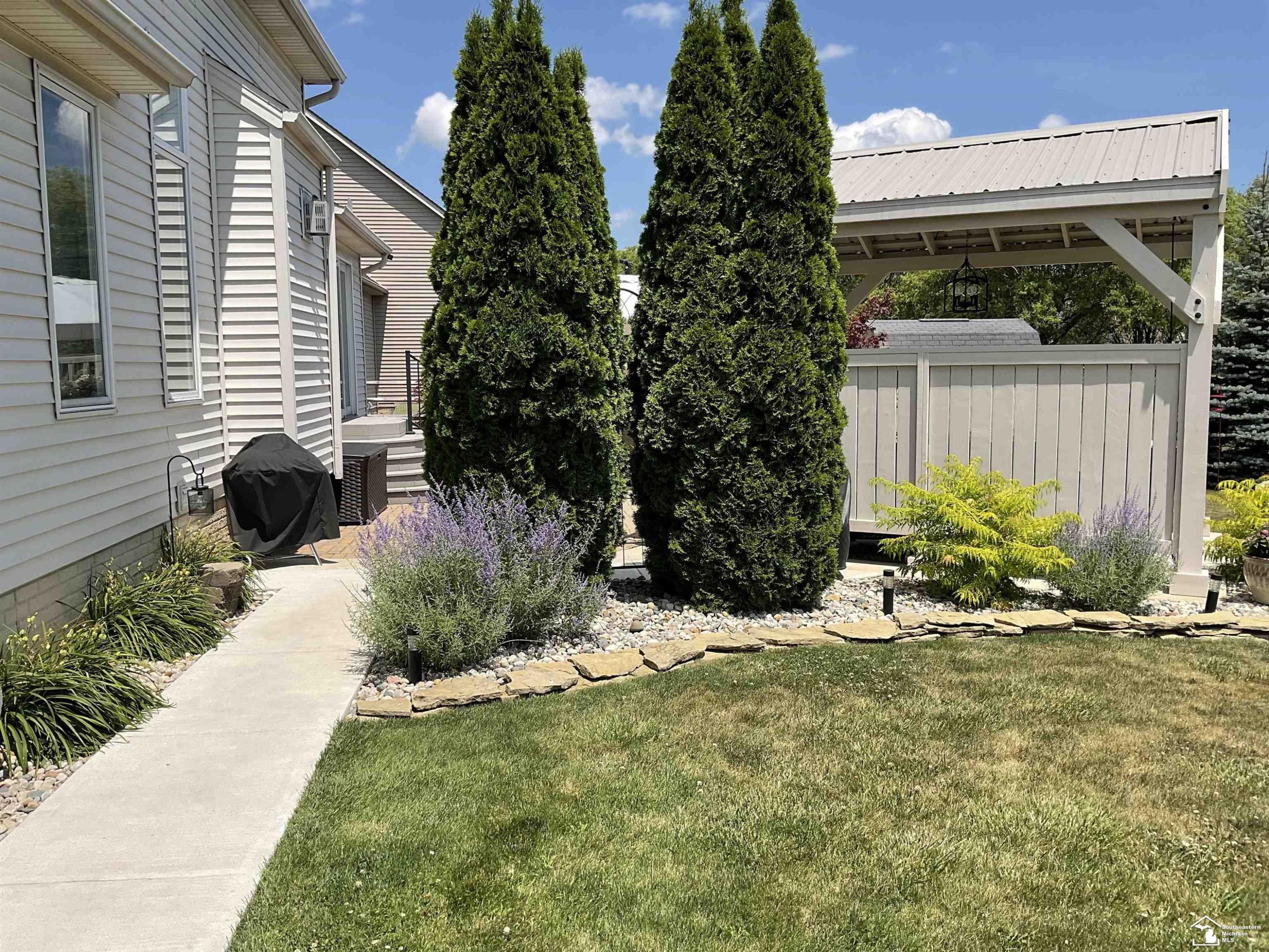13320 Lighthouse Road, La Salle, MI — Photo 4