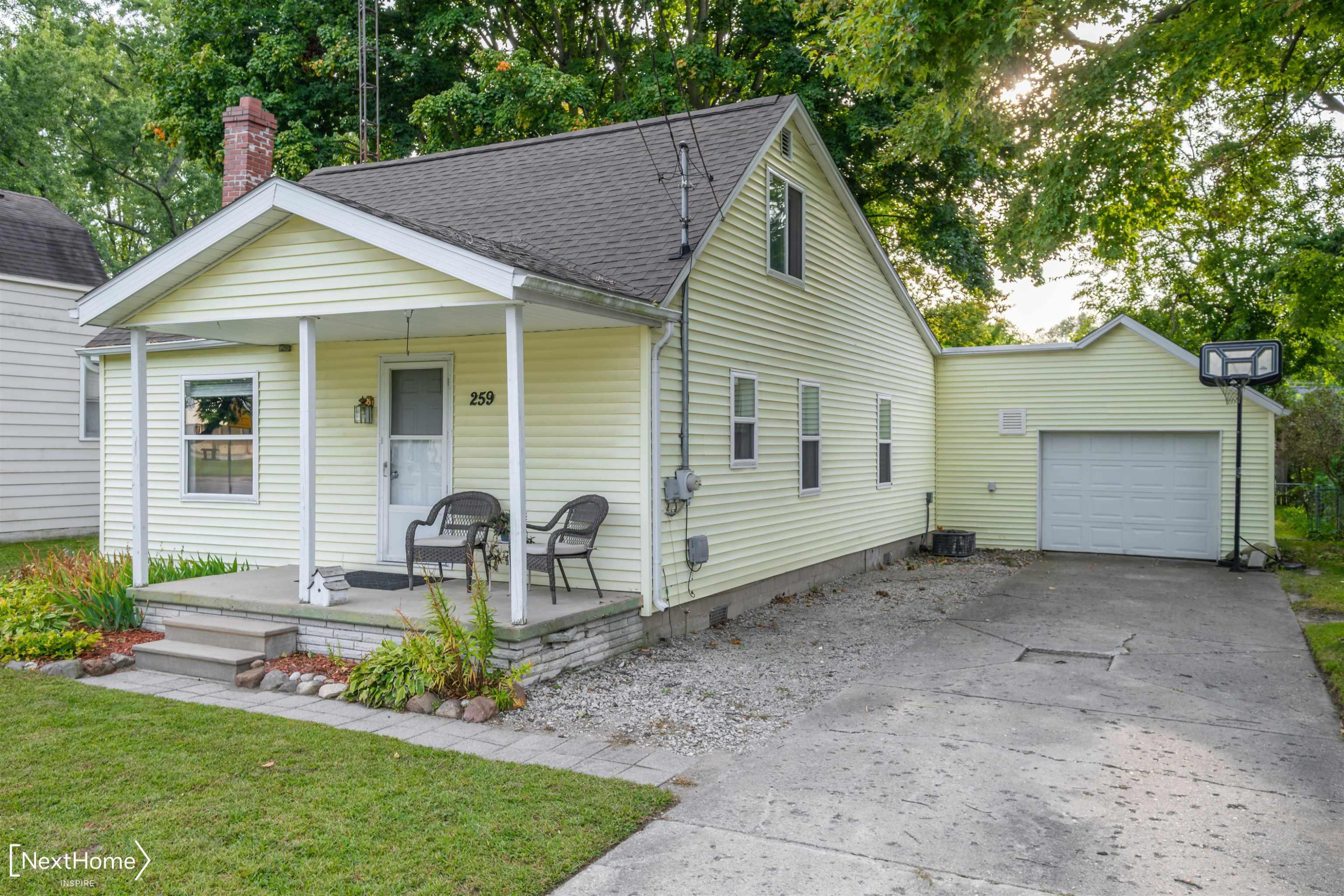 259 N Saginaw Street, Montrose, MI 48457 — Photo 2