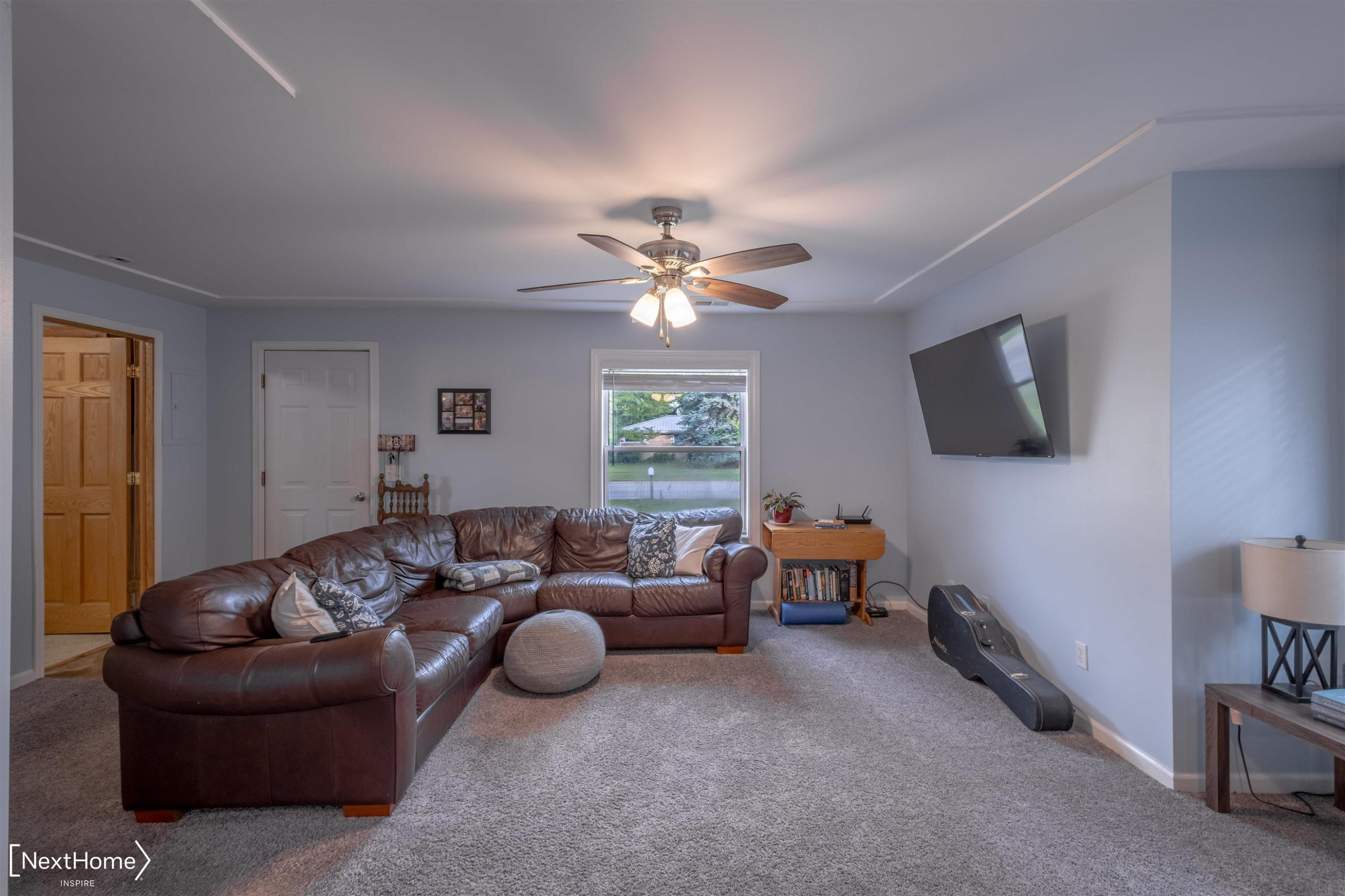 259 N Saginaw Street, Montrose, MI 48457 — Photo 3
