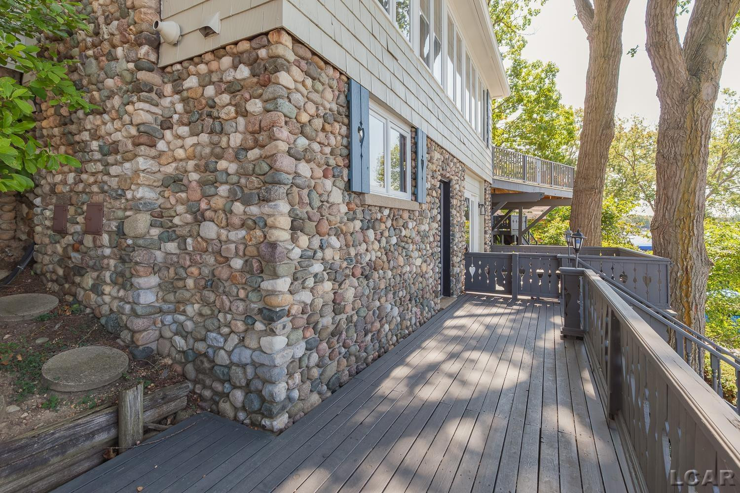 5098 Belmere Drive, Manitou Beach, MI 49253 — Photo 45