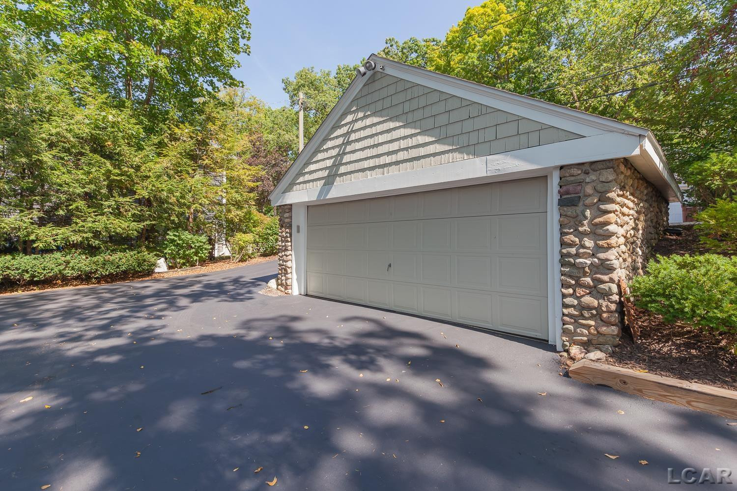 5098 Belmere Drive, Manitou Beach, MI 49253 — Photo 54