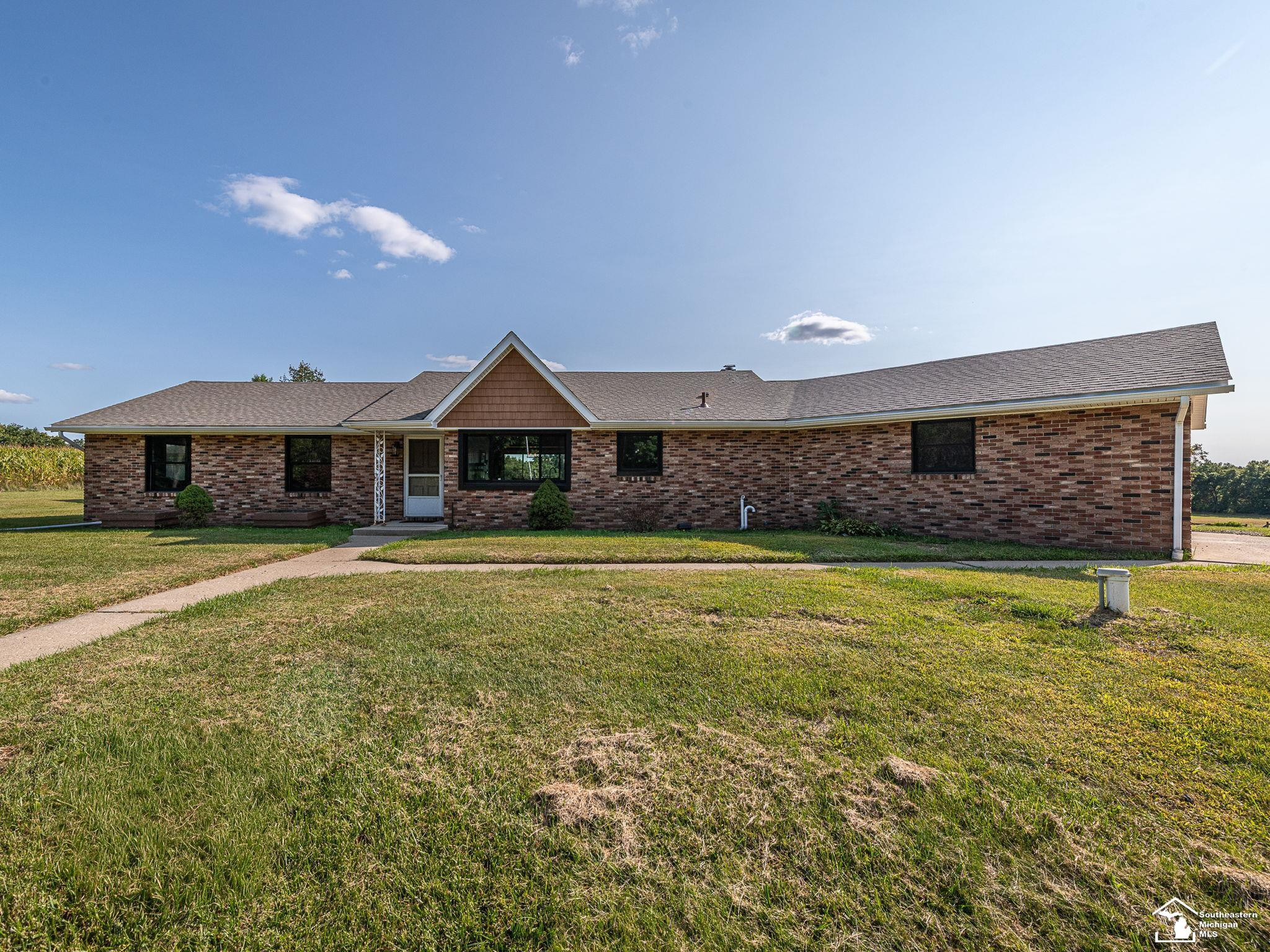 15255 Wheaton Road, Brooklyn, MI 49230 — front exterior