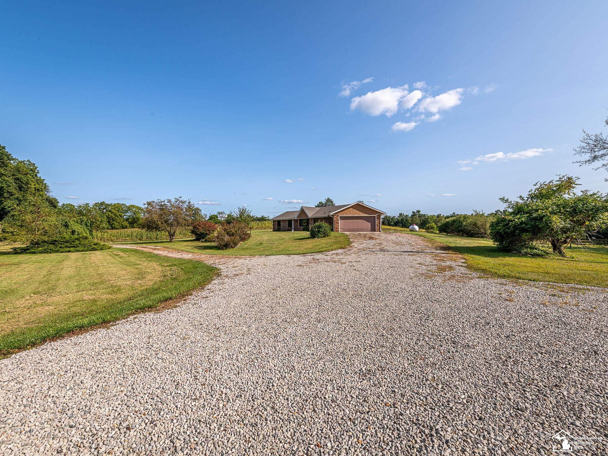 15255 Wheaton Road, Brooklyn, MI 49230 — Photo 35