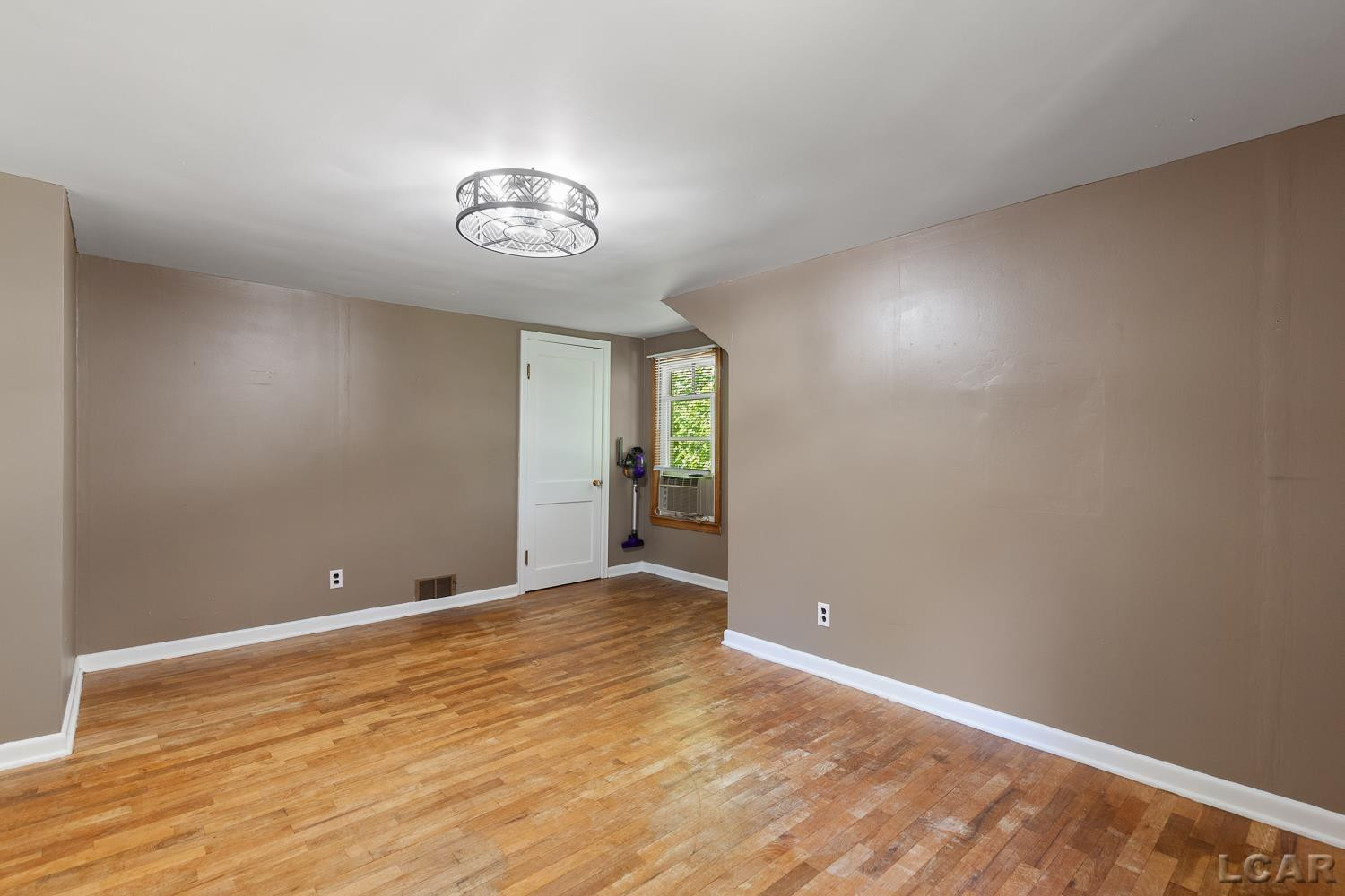 112 Gibson Street, Clinton, MI 49236 — Photo 21