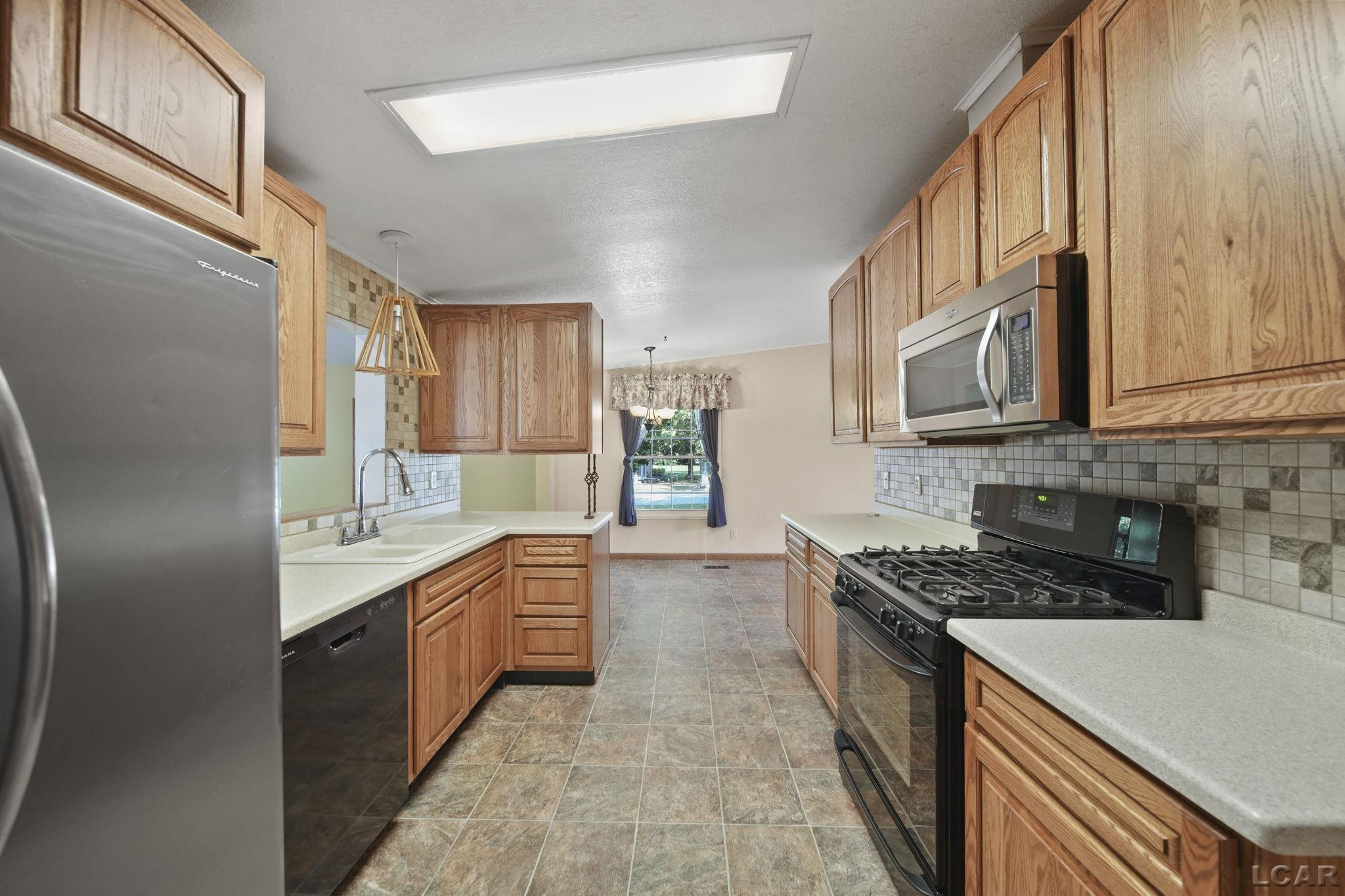 1966 Dawson Drive, Adrian, MI 49221 — Photo 10