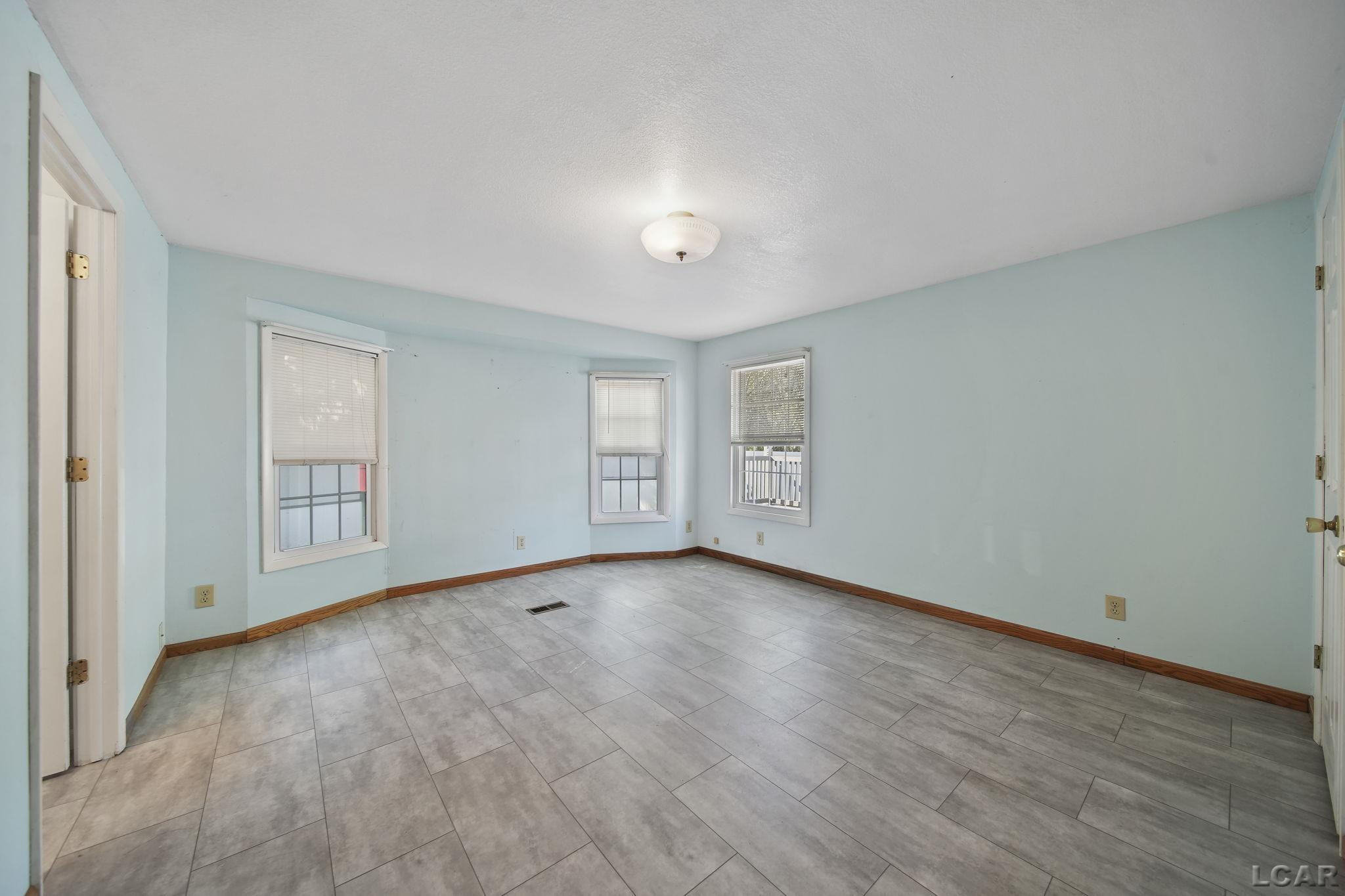 1966 Dawson Drive, Adrian, MI 49221 — Photo 20