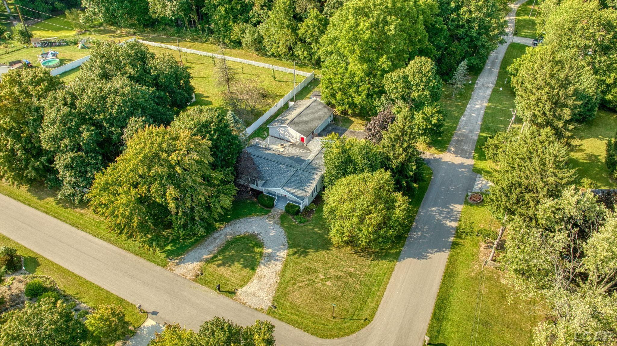 1966 Dawson Drive, Adrian, MI 49221 — Photo 45