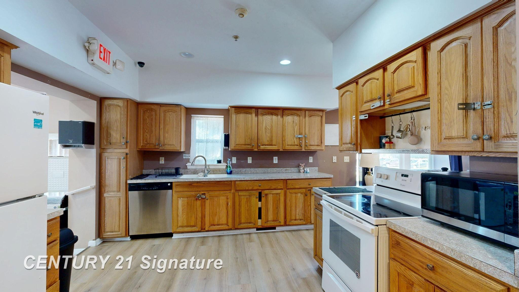 3902 Cuthbertson Street, Flint, MI 48507 — Photo 27