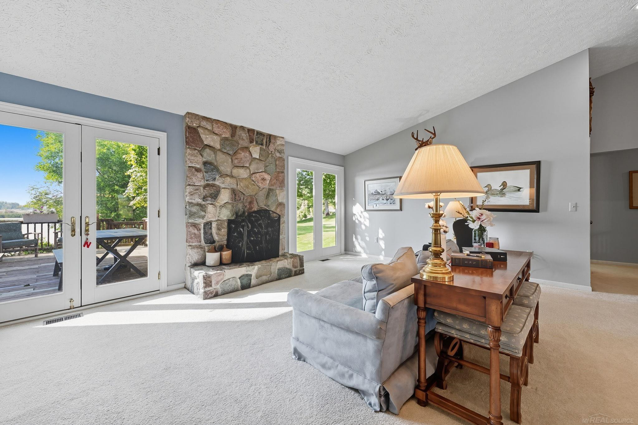 325 Lakes Edge Drive, Oxford, MI 48371 — Photo 15