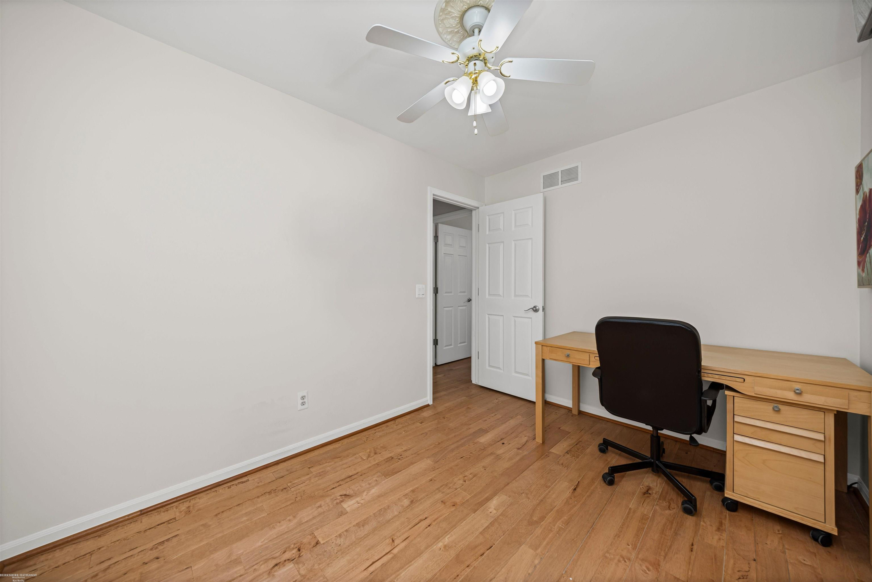 41924 King Edward Court, Clinton, MI 48038 — Photo 20