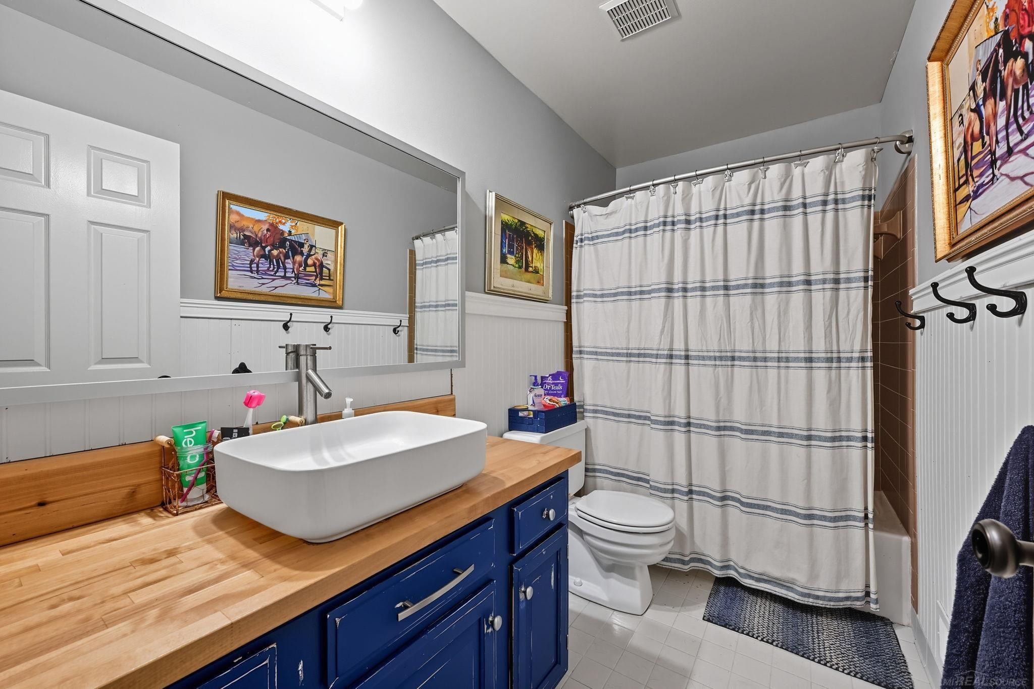 325 Lakes Edge Drive, Oxford, MI 48371 — Photo 23