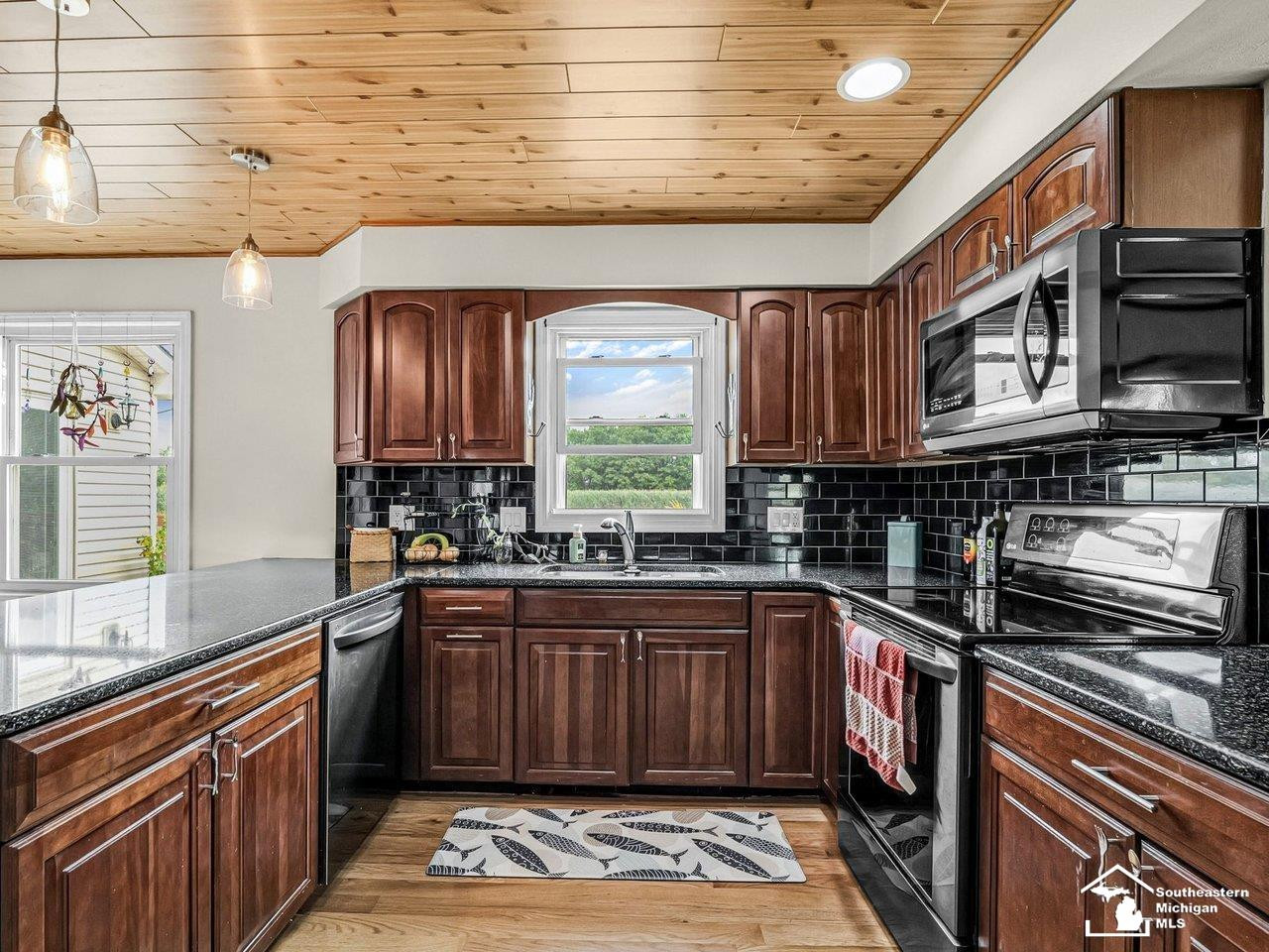 6233 Grandview Drive, Erie, MI — Photo 16