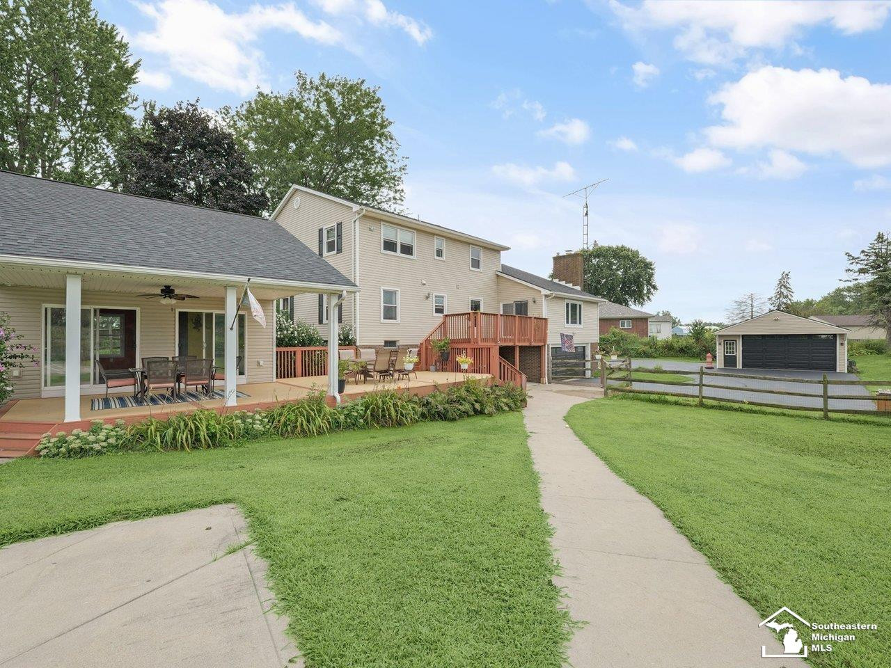 6233 Grandview Drive, Erie, MI — Photo 59