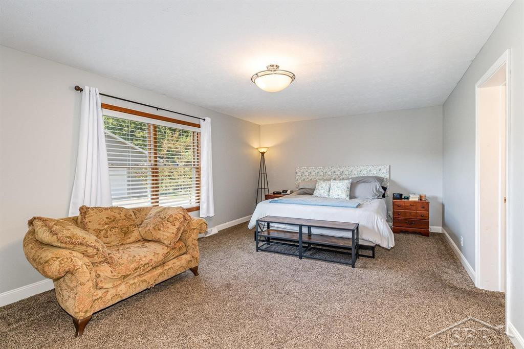 247 N Five Mile Road, Midland, MI 48640 — Photo 10