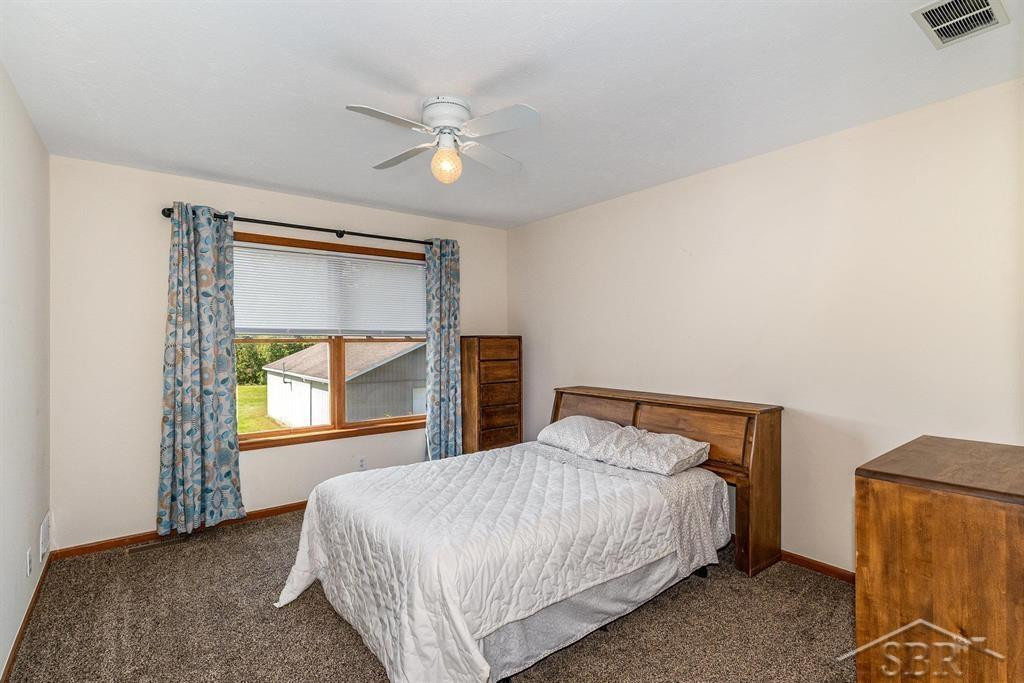 247 N Five Mile Road, Midland, MI 48640 — Photo 17