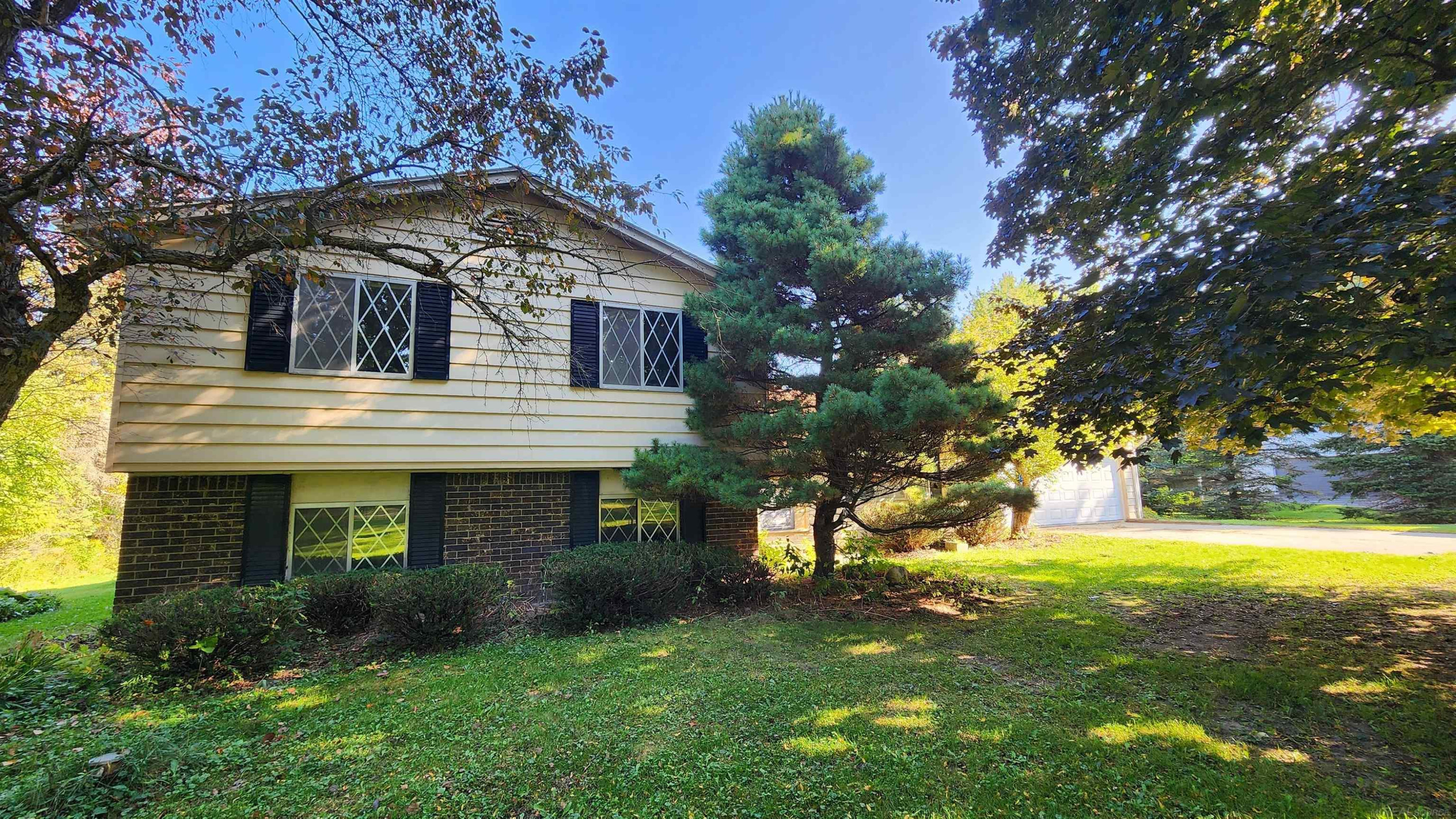 8811 Marr Road, MI 48003 — Photo 35