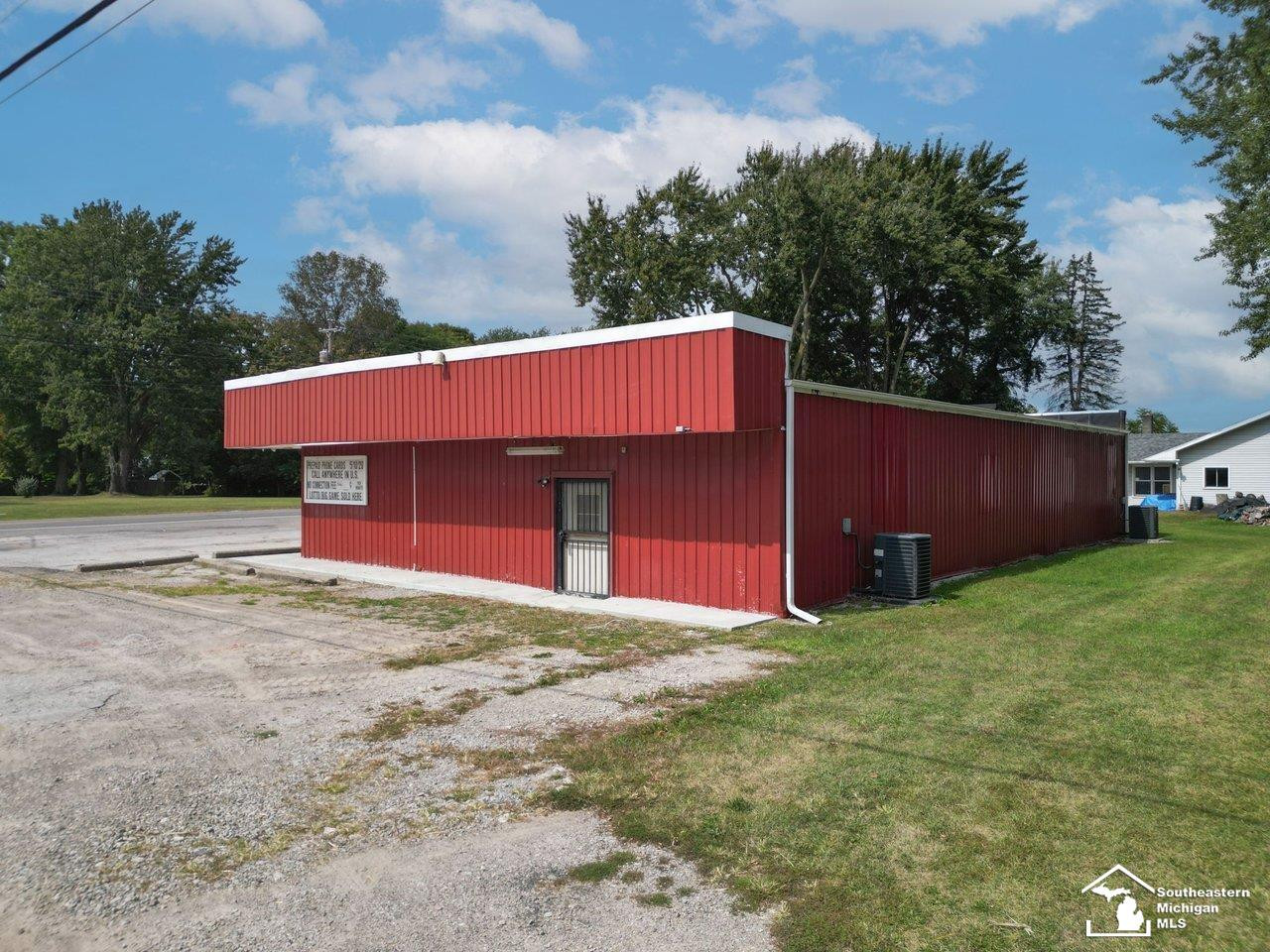 10606 Lewis Avenue, Temperance, MI 48182 — Photo 3