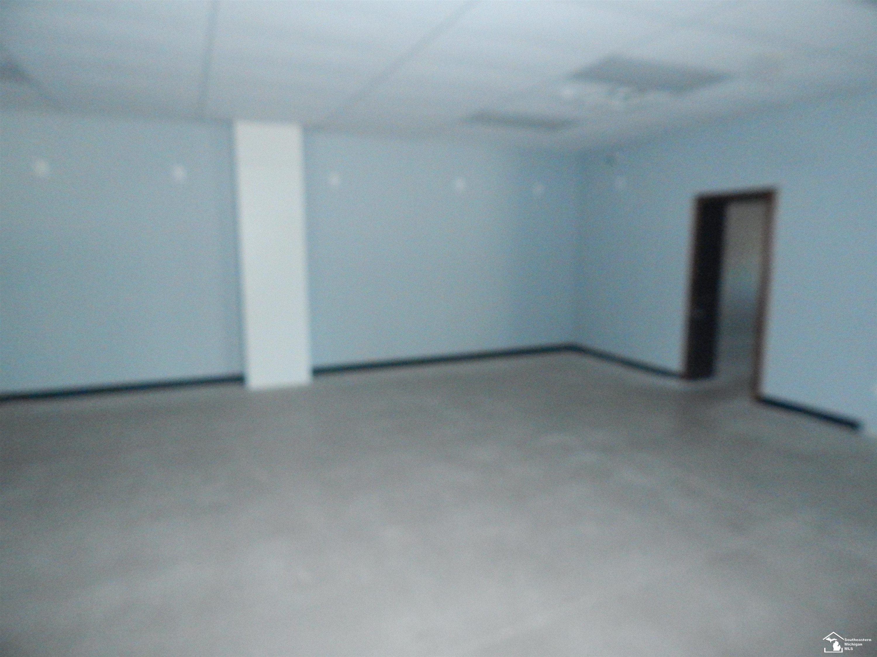 10606 Lewis Avenue, Temperance, MI 48182 — Photo 12