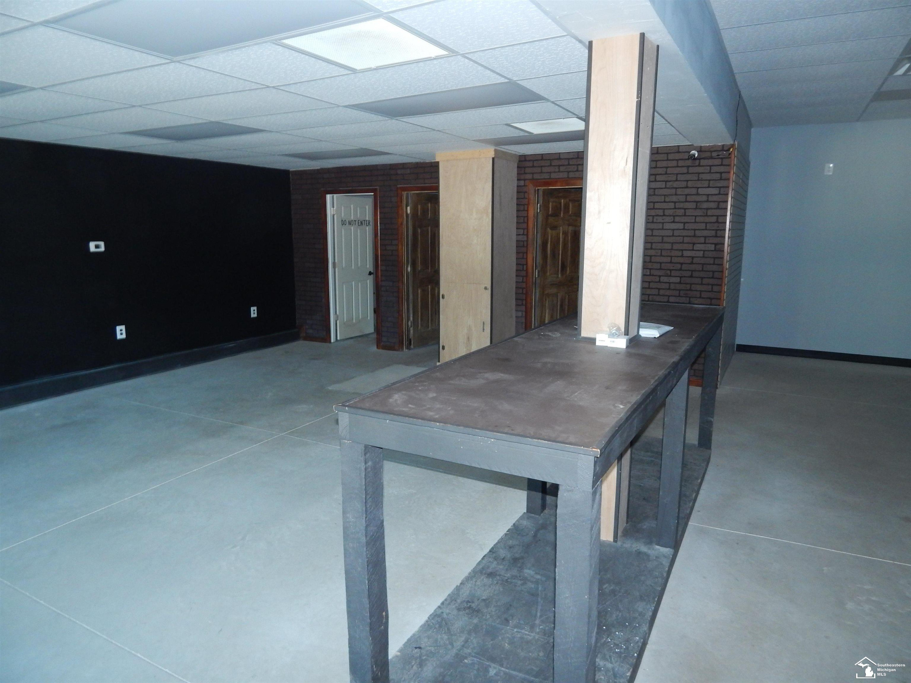 10606 Lewis Avenue, Temperance, MI 48182 — Photo 13