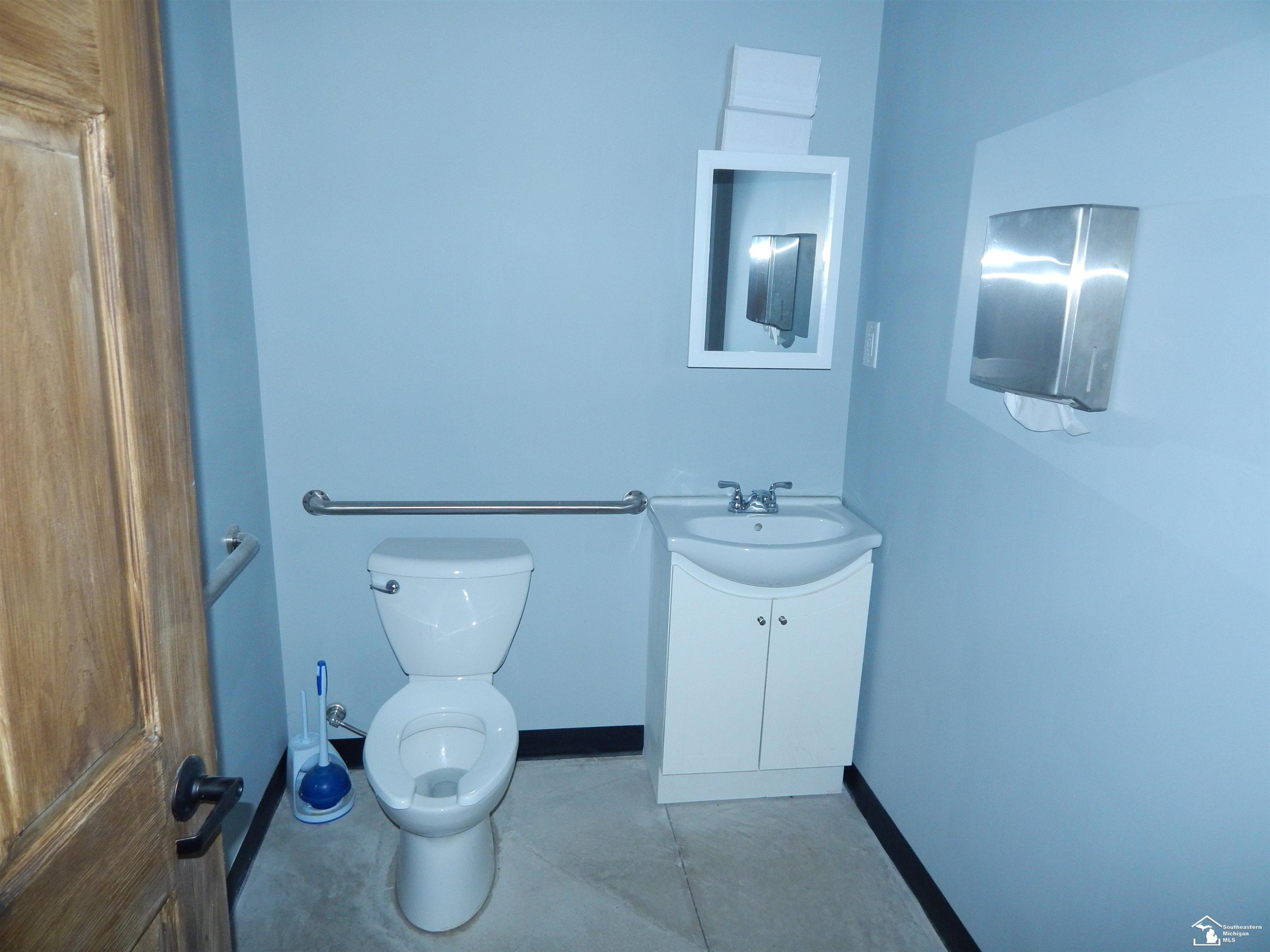 10606 Lewis Avenue, Temperance, MI 48182 — Photo 14