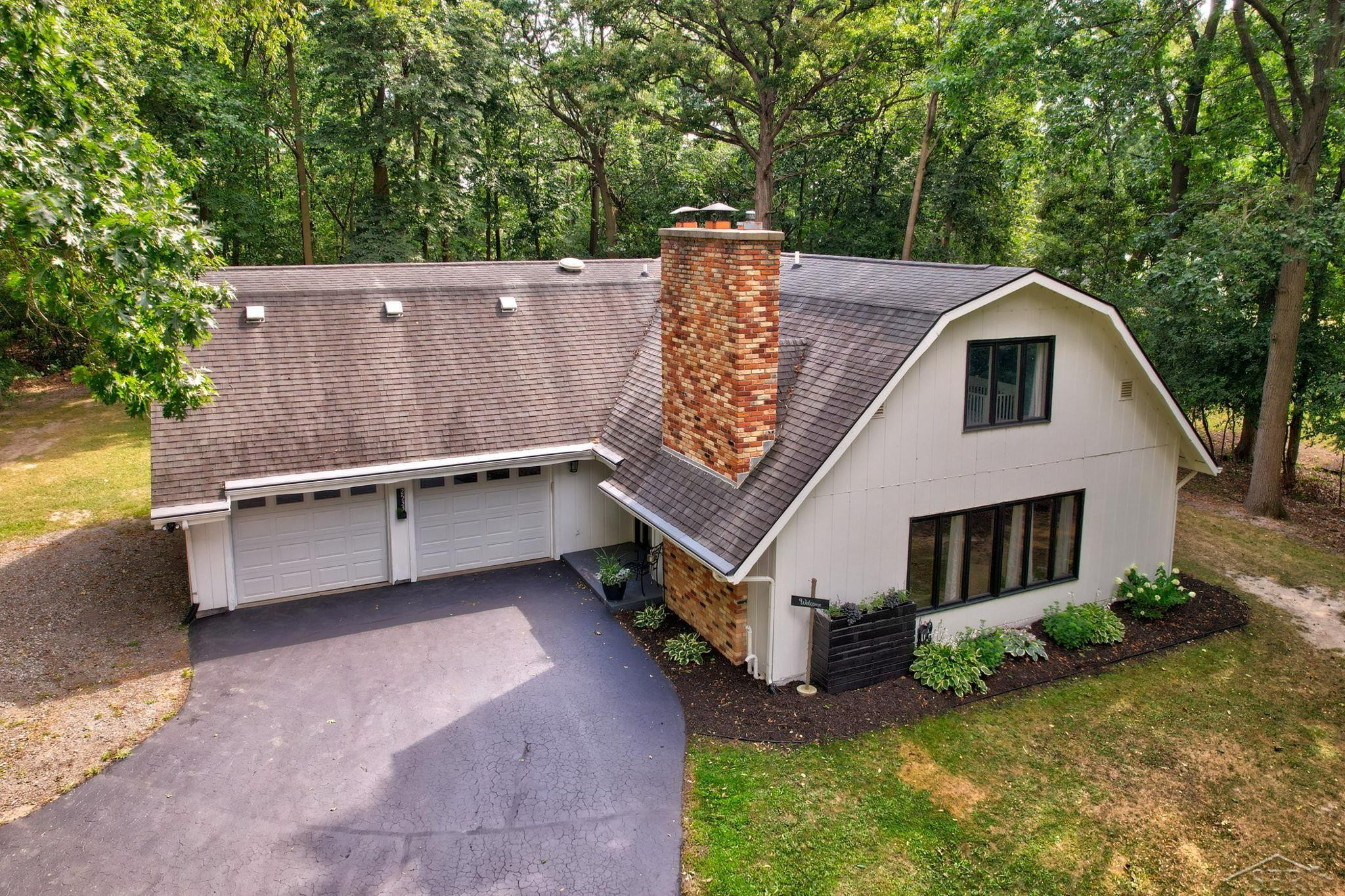 2533 Liberty Road, Saginaw, MI 48604 — Photo 2