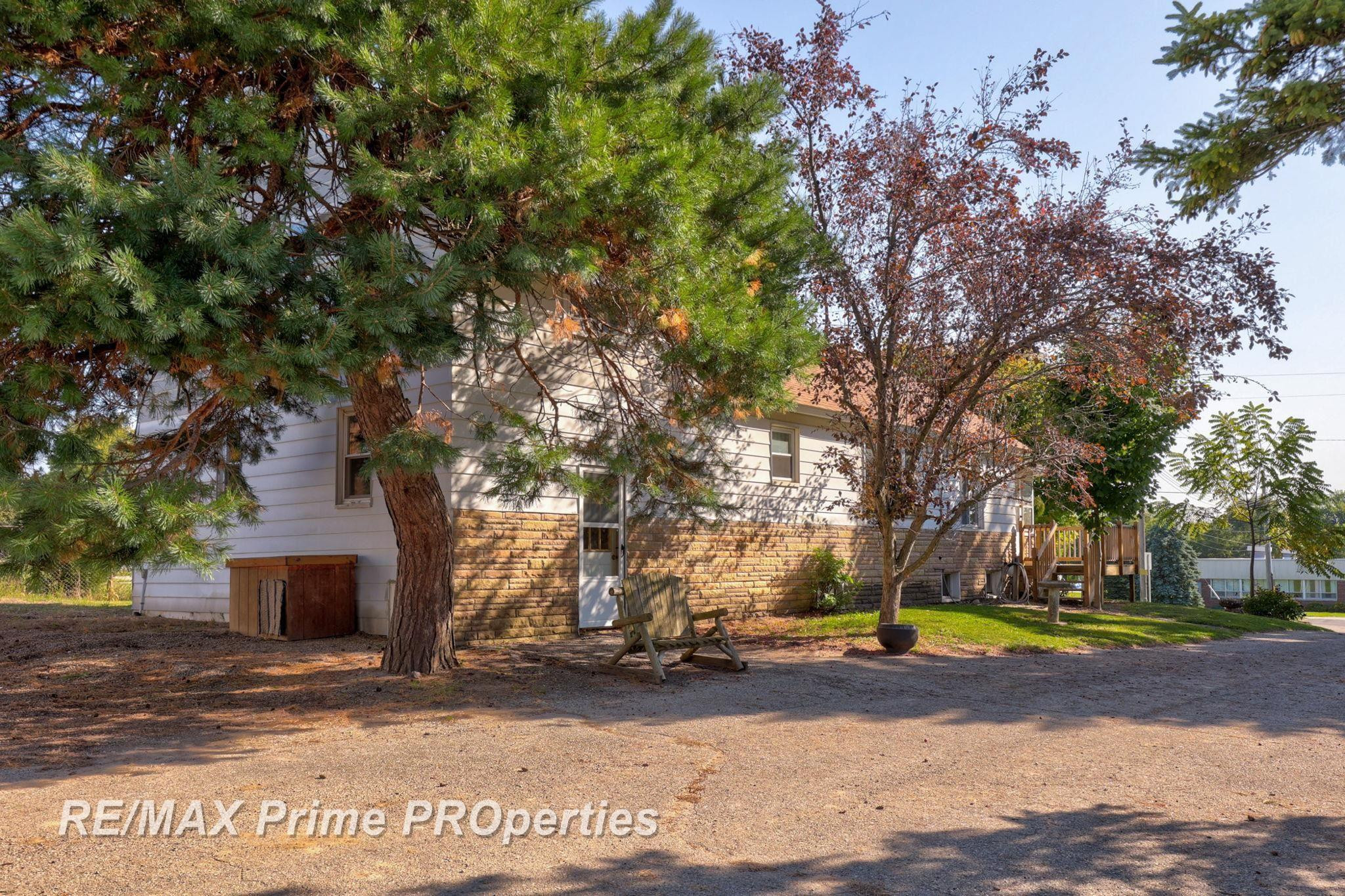 17 N Hooper Street, Caro, MI 48723 — Photo 3