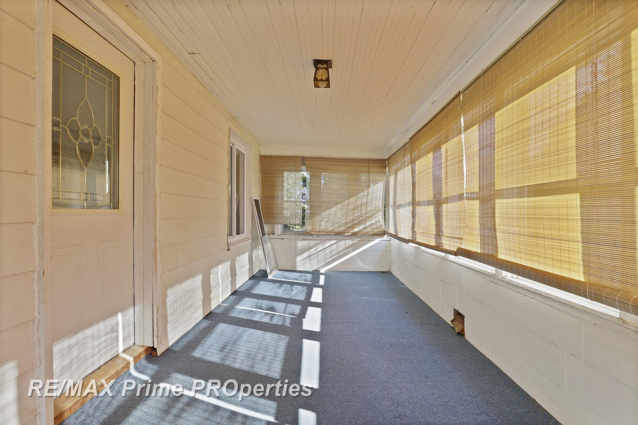 17 N Hooper Street, Caro, MI 48723 — Photo 6