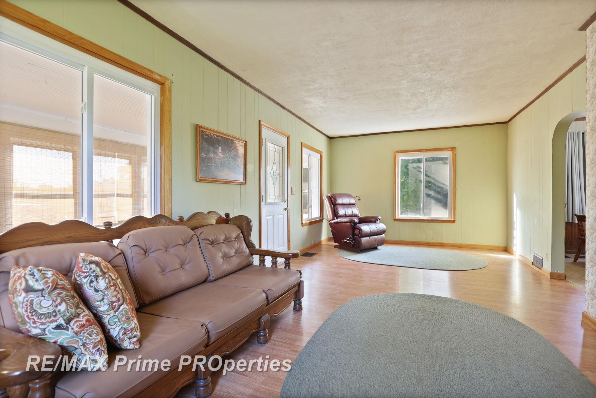 17 N Hooper Street, Caro, MI 48723 — Photo 10
