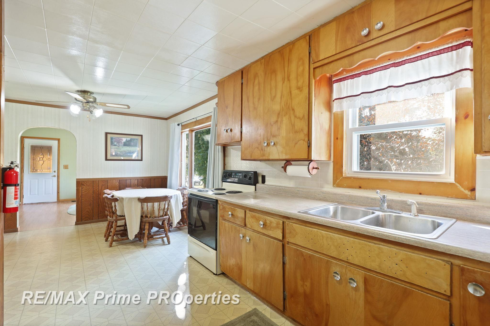 17 N Hooper Street, Caro, MI 48723 — Photo 16