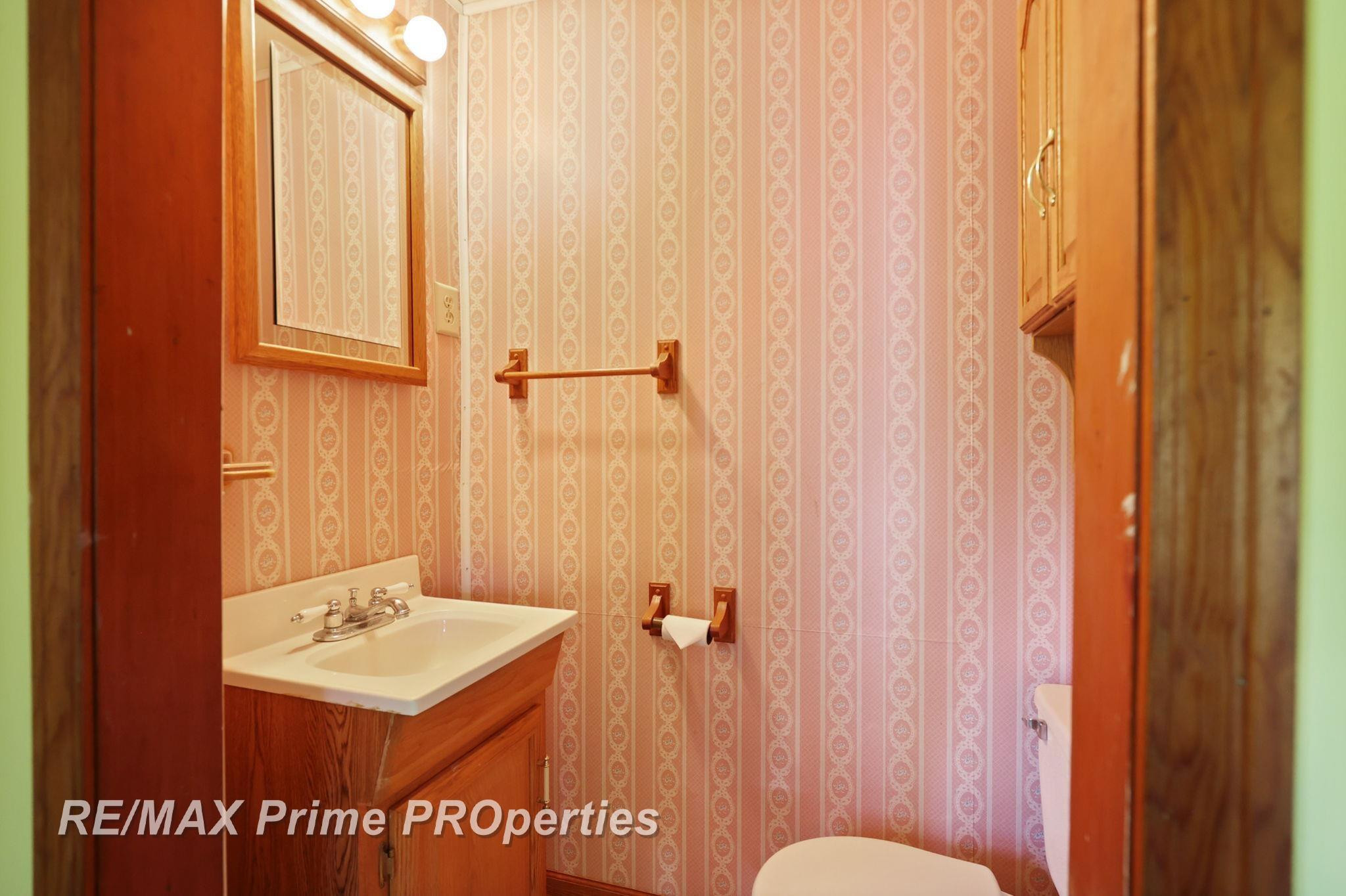 17 N Hooper Street, Caro, MI 48723 — Photo 22
