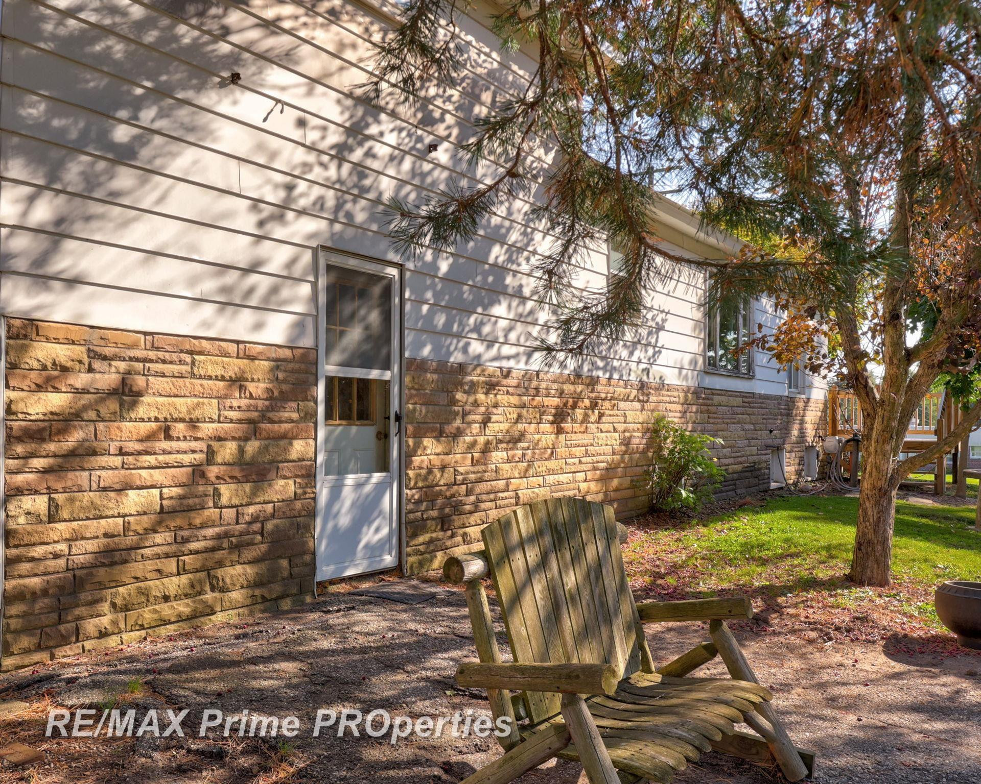 17 N Hooper Street, Caro, MI 48723 — Photo 32