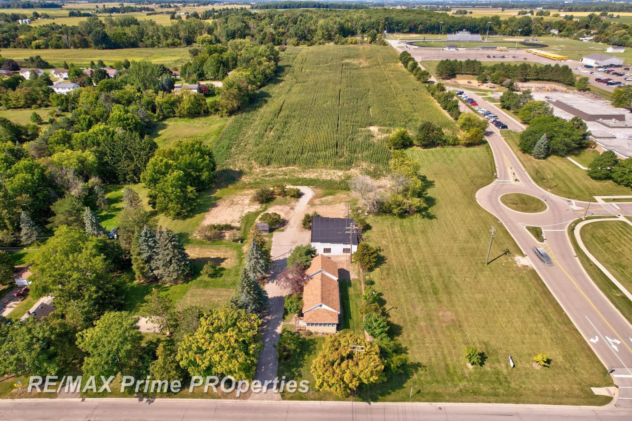 17 N Hooper Street, Caro, MI 48723 — Photo 41