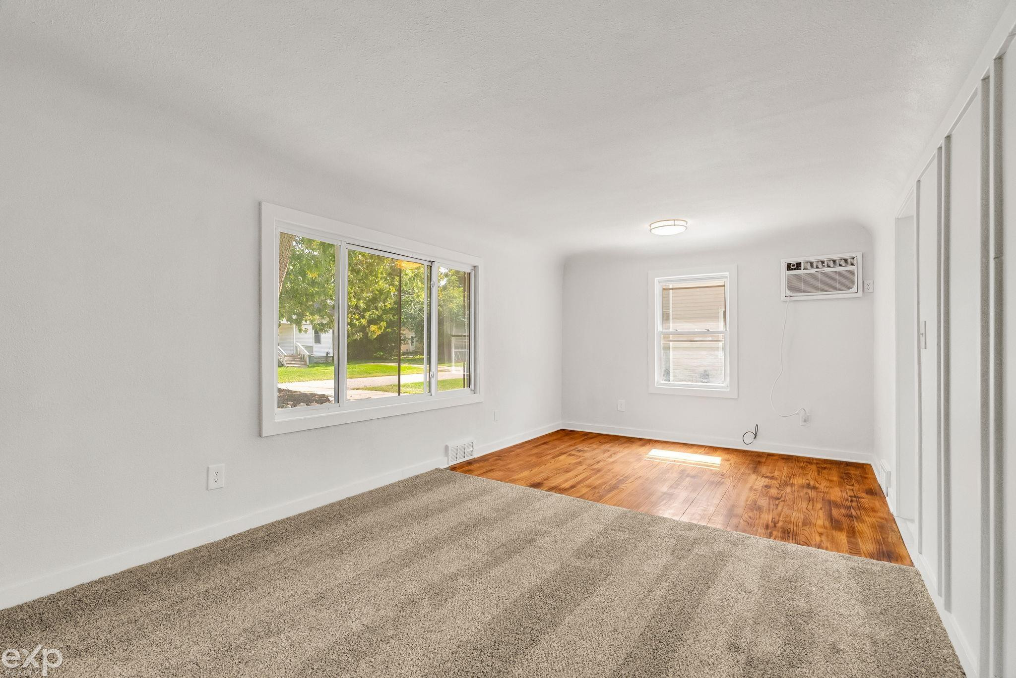 303 N Kennefic Street, Yale, MI 48097 — Photo 8