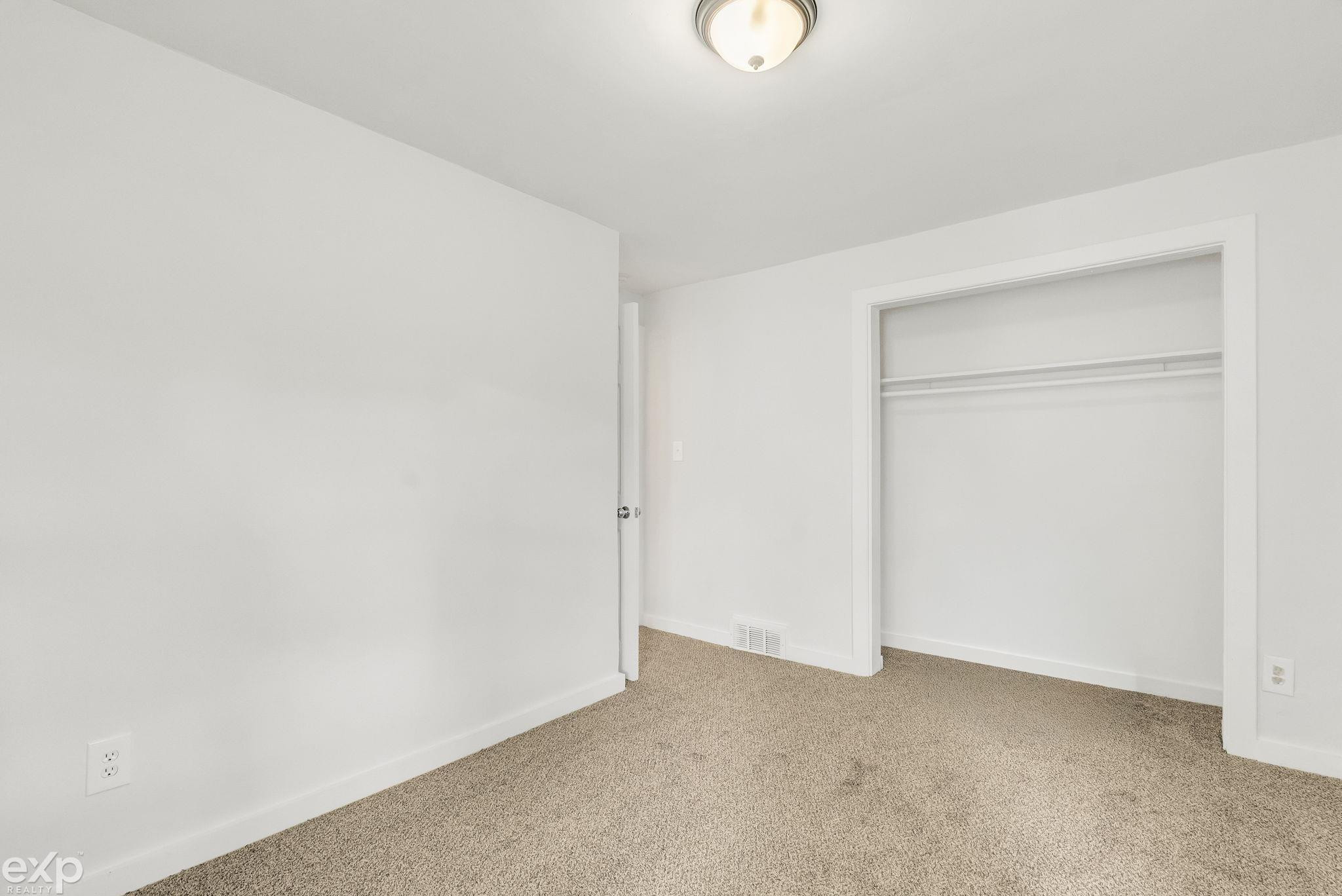 303 N Kennefic Street, Yale, MI 48097 — Photo 19