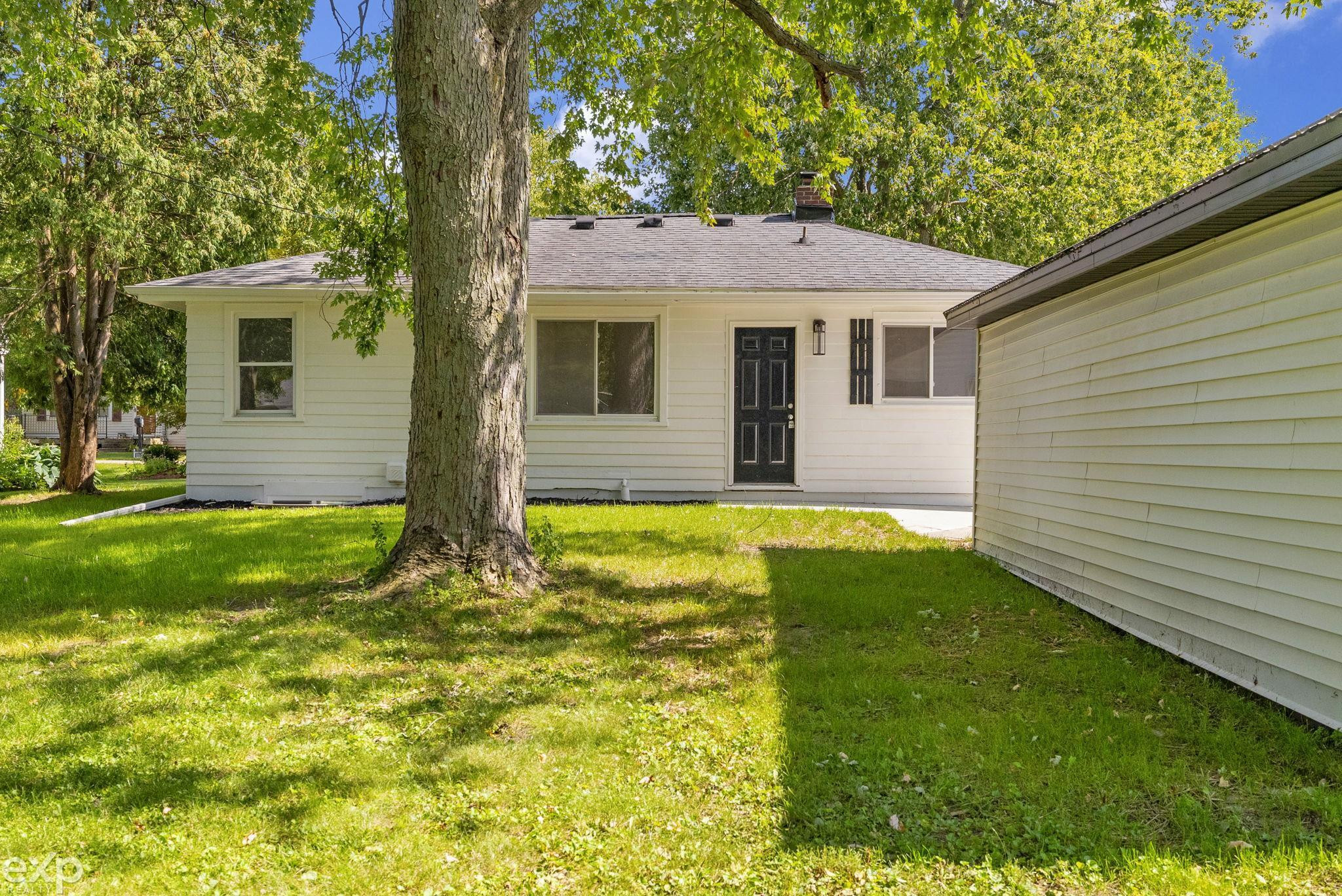 303 N Kennefic Street, Yale, MI 48097 — Photo 25