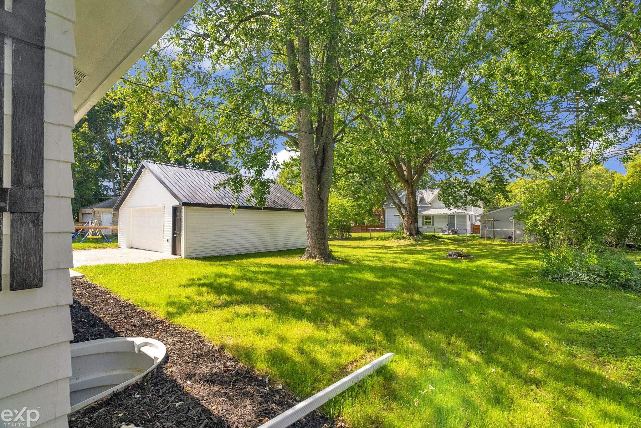 303 N Kennefic Street, Yale, MI 48097 — Photo 27