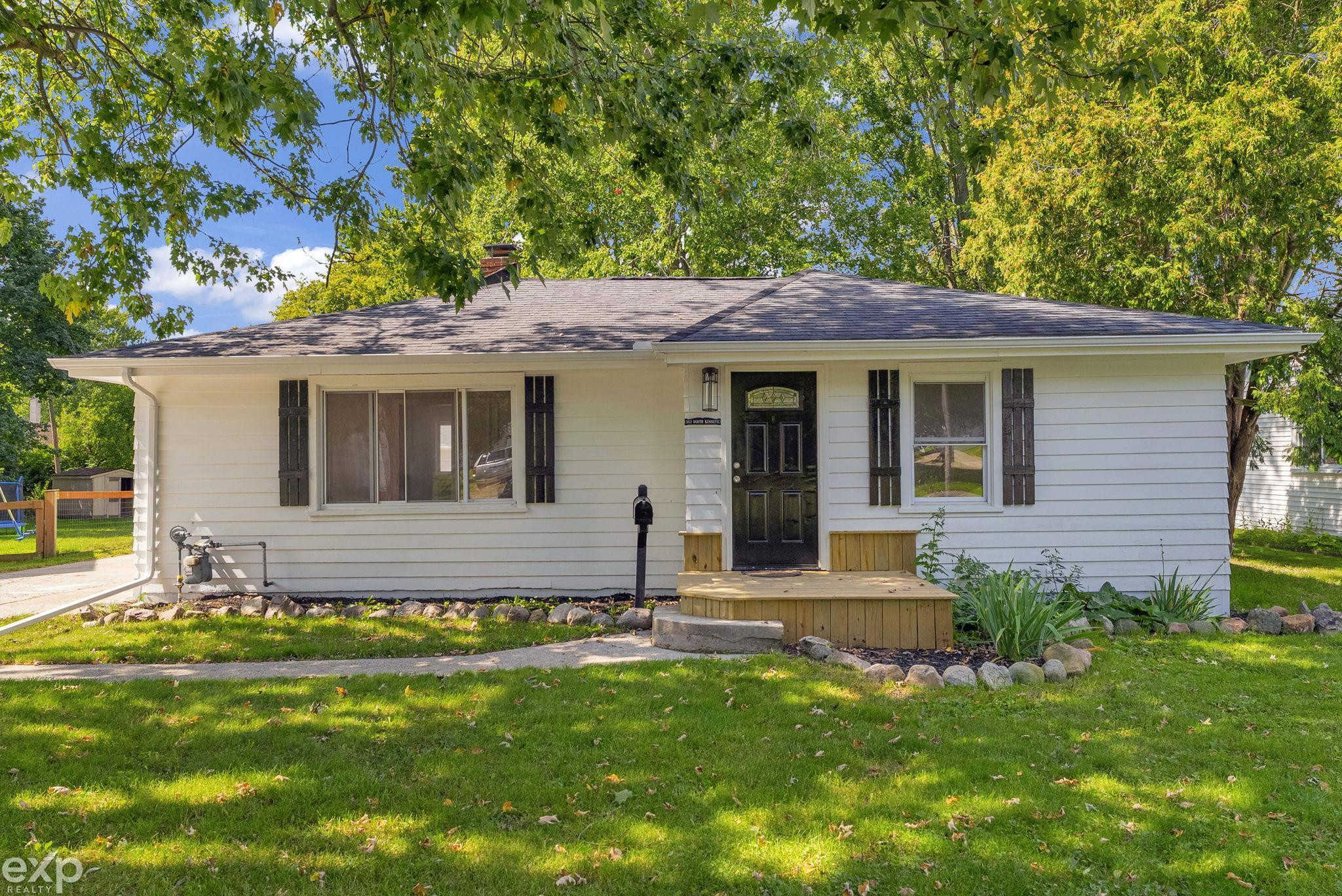 303 N Kennefic Street, Yale, MI 48097 — Photo 28