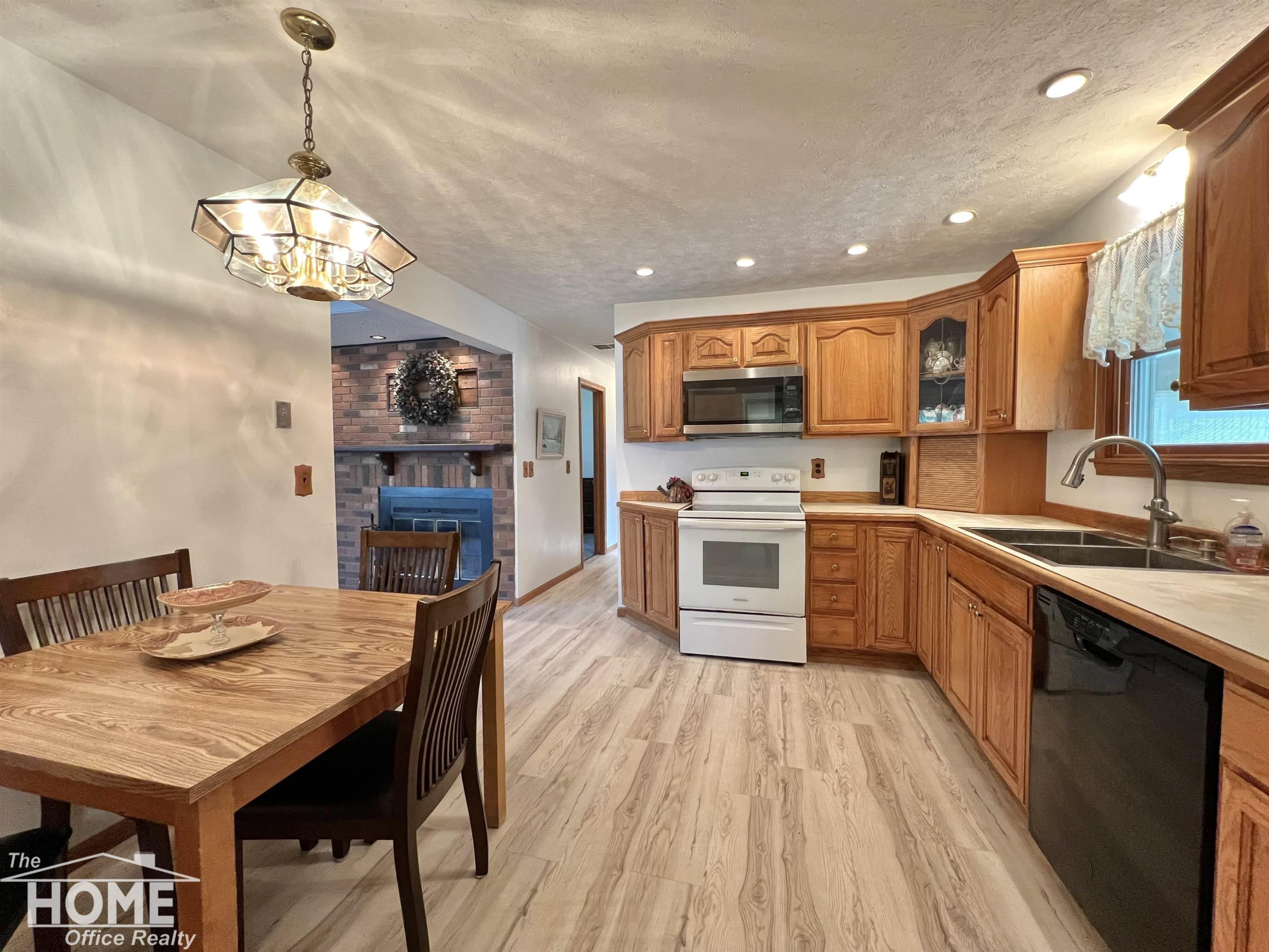205 Sylvia Drive, Corunna, MI 48817 — Photo 10